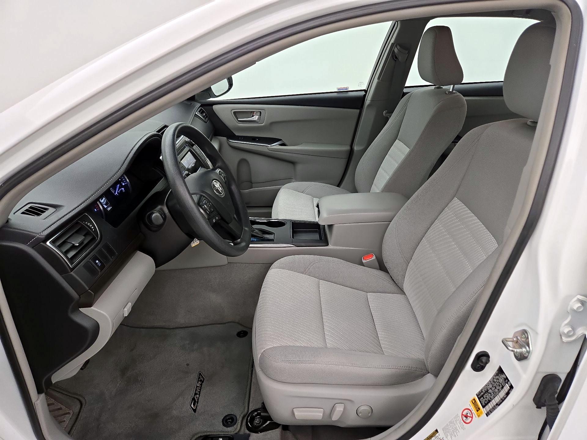 Thumbnail: 2016 Toyota Camry - 11