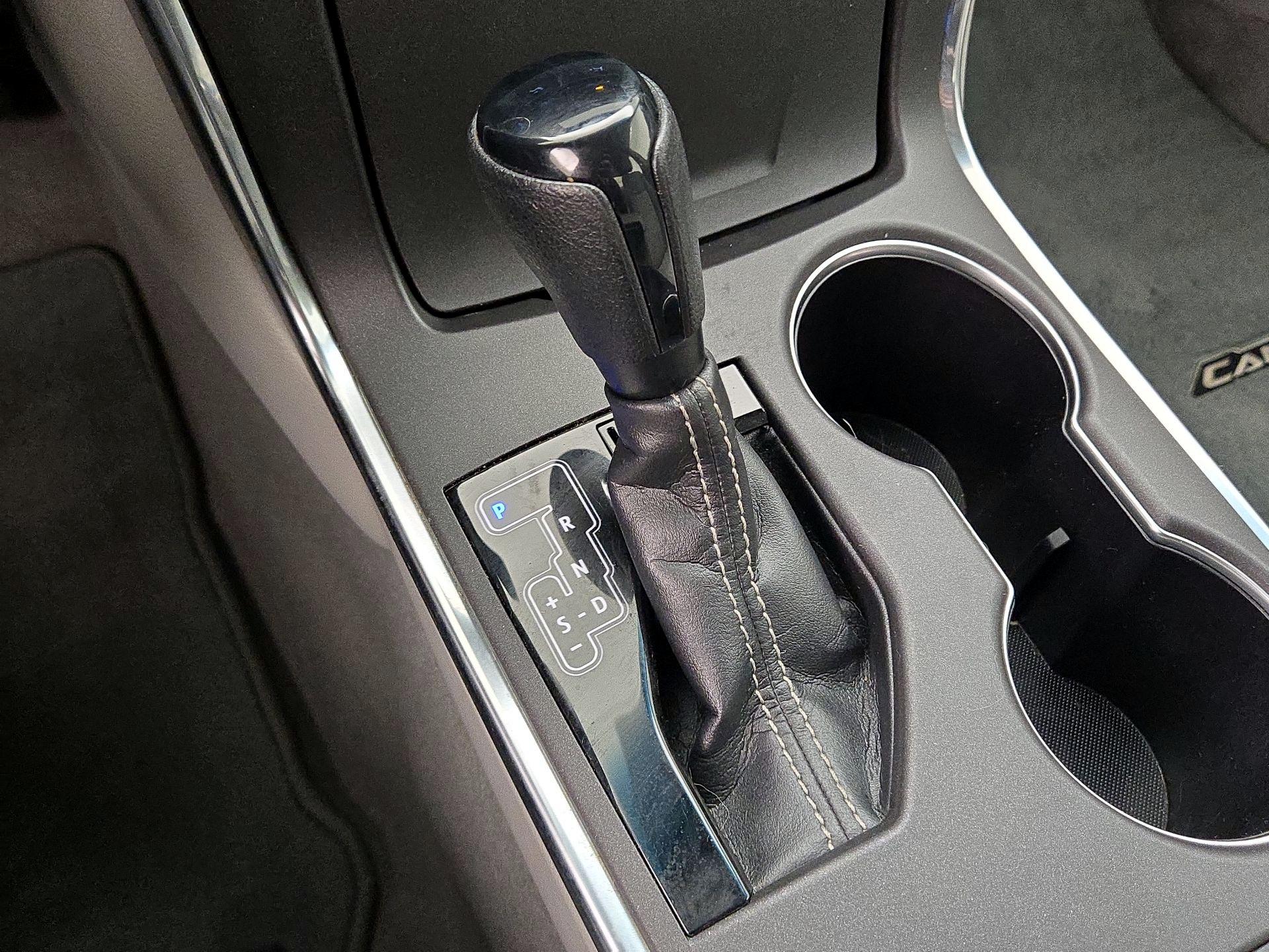 Thumbnail: 2016 Toyota Camry - 17