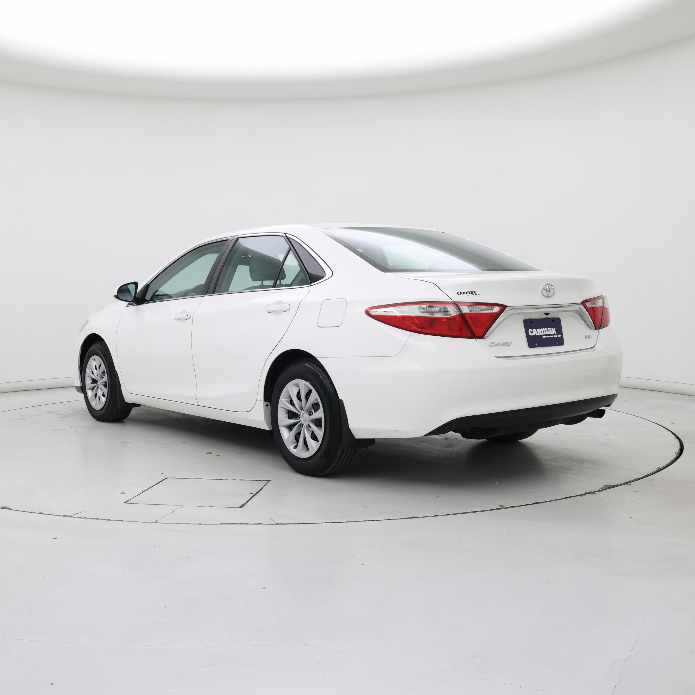 Thumbnail: 2016 Toyota Camry - 2
