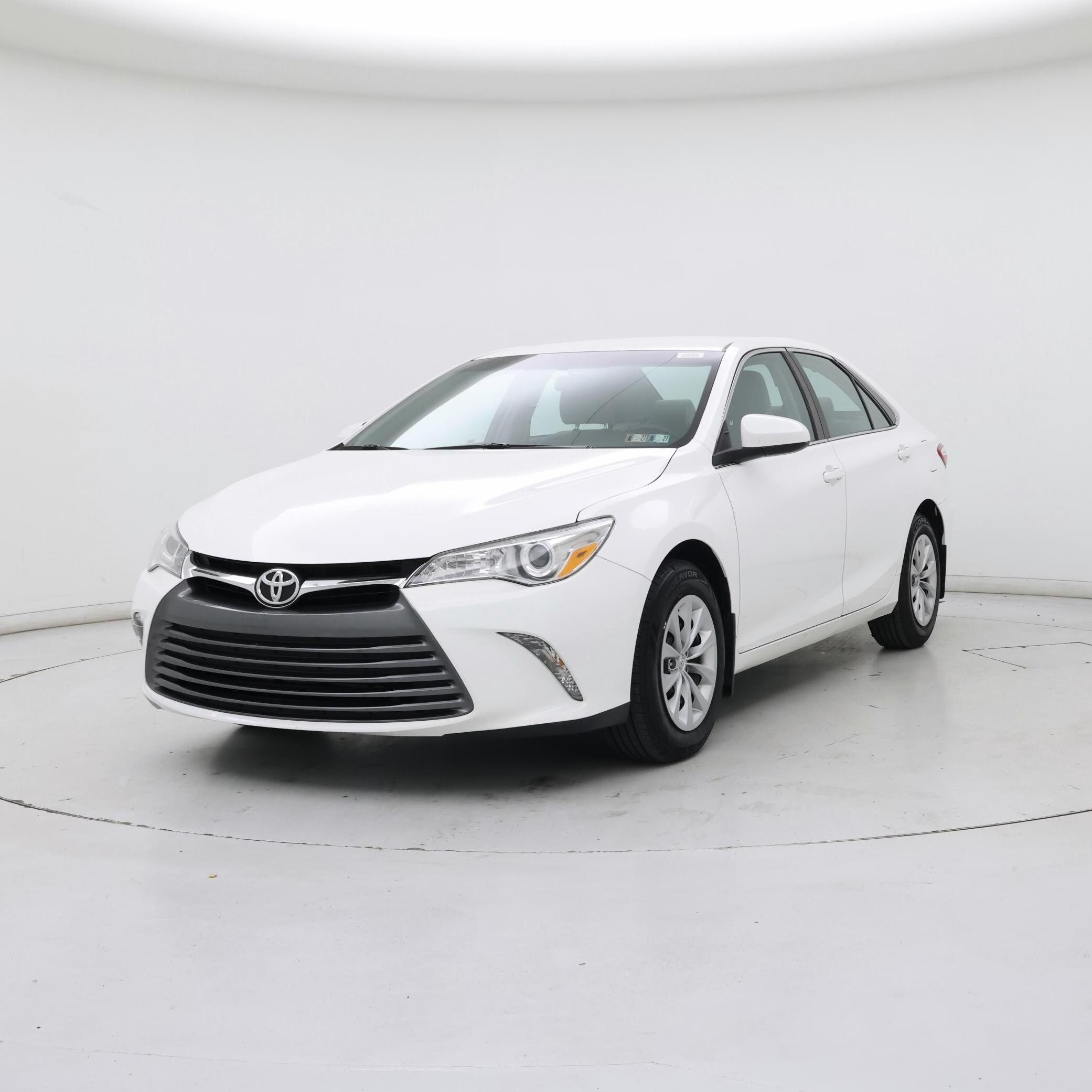 Thumbnail: 2016 Toyota Camry - 4