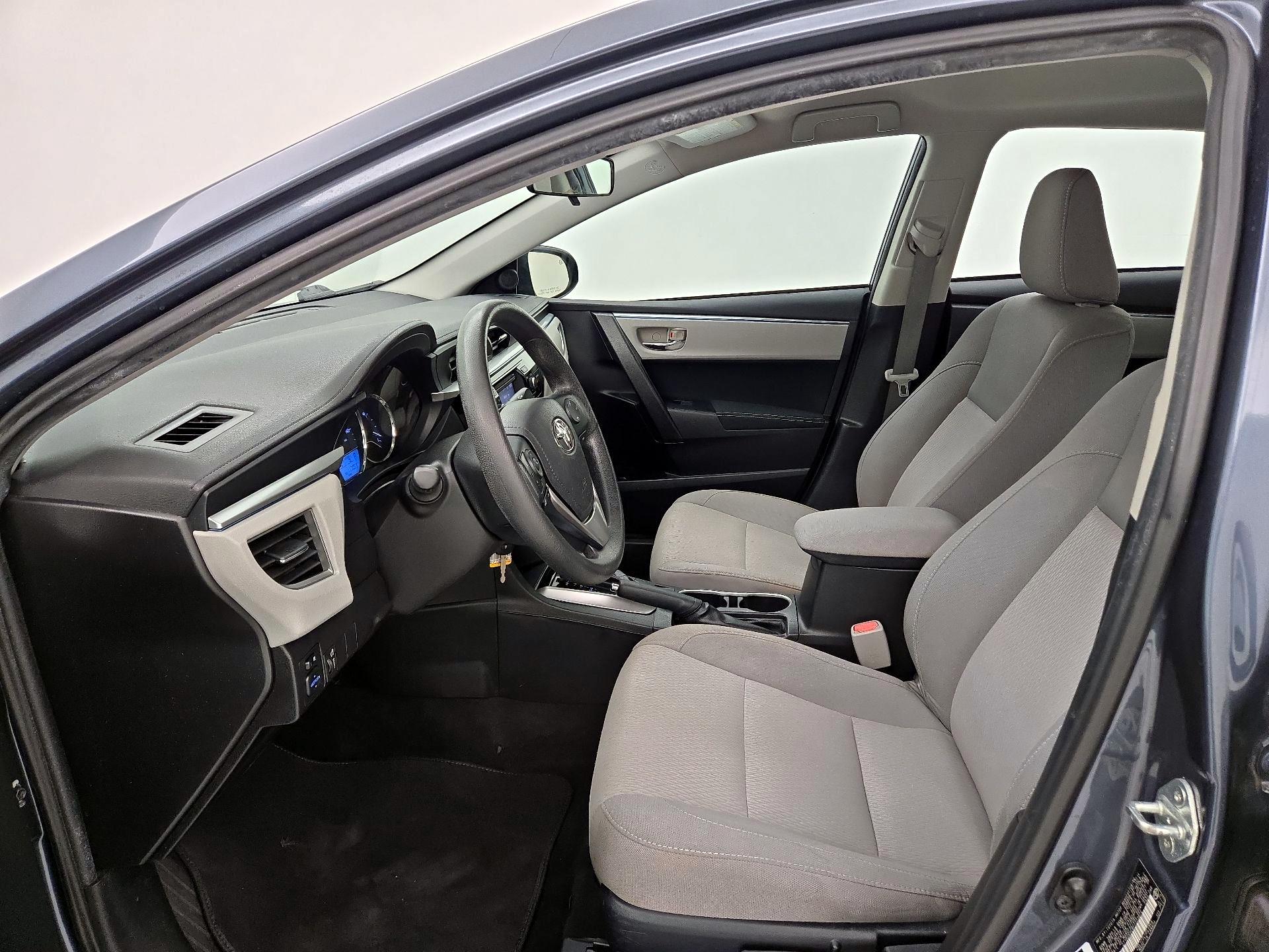 Thumbnail: 2015 Toyota Corolla - 11