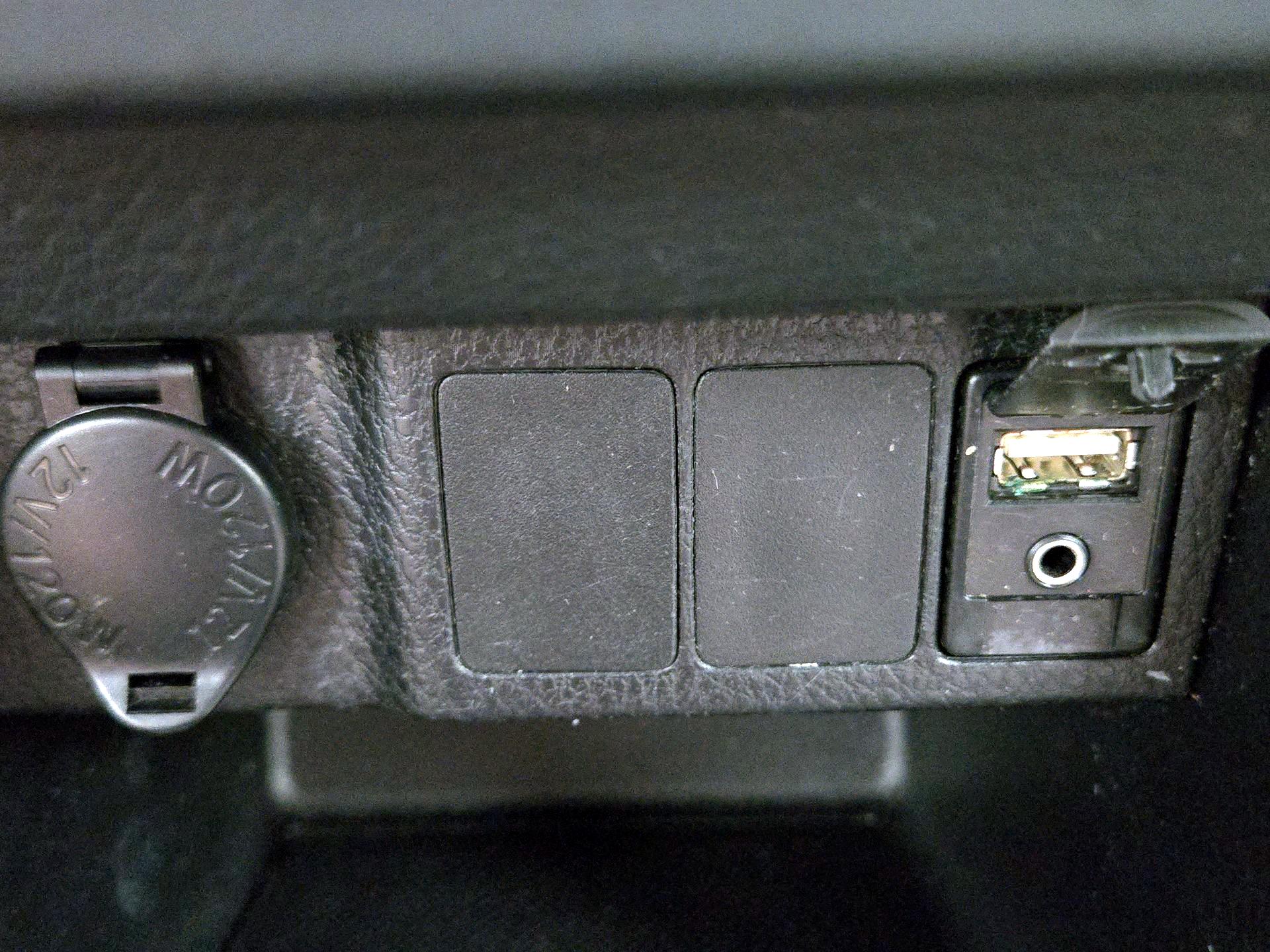 Thumbnail: 2015 Toyota Corolla - 18