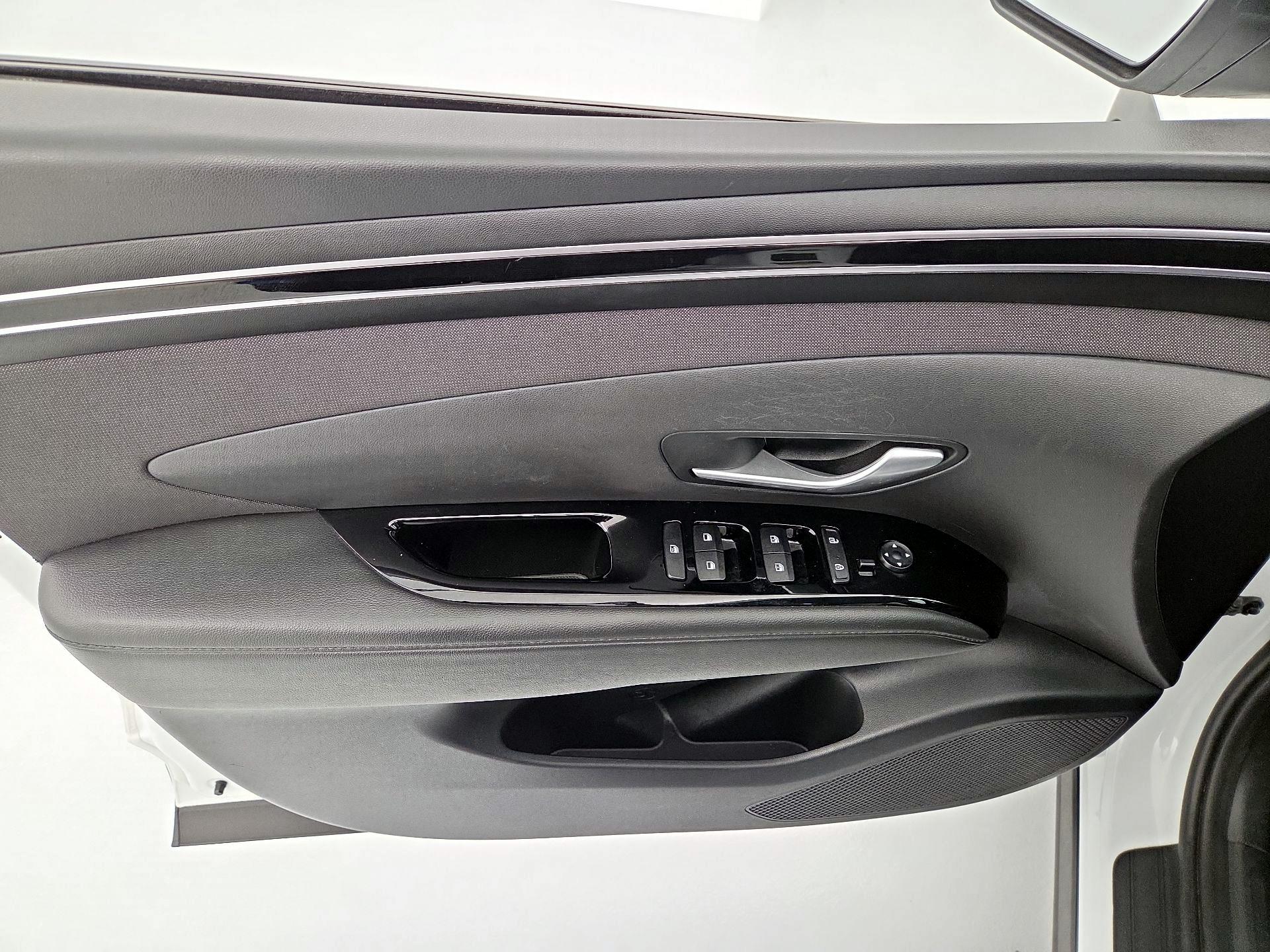 Thumbnail: 2022 Hyundai Tucson - 12