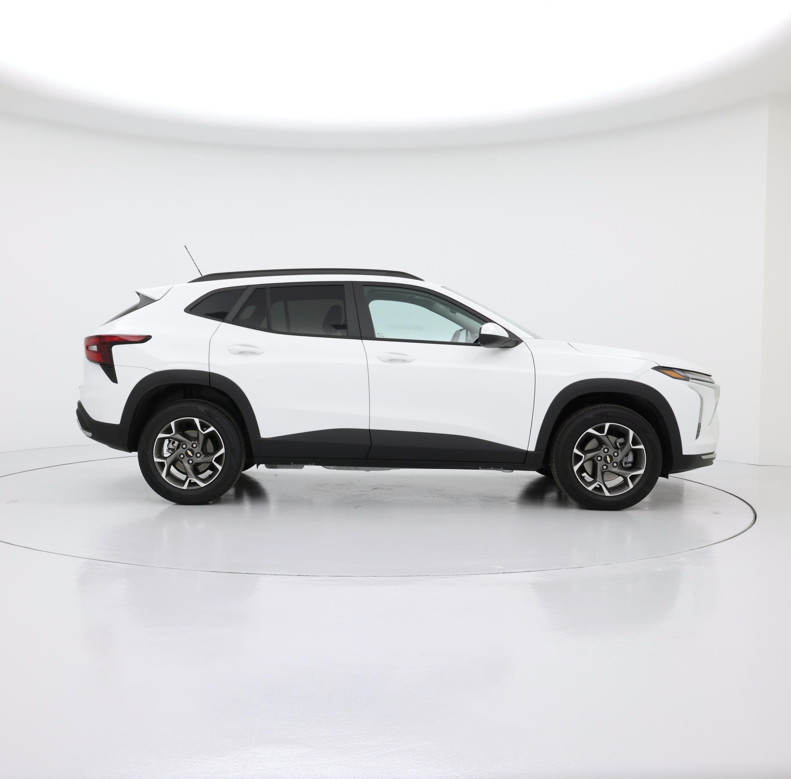 Thumbnail: 2025 Chevrolet Trax - 7