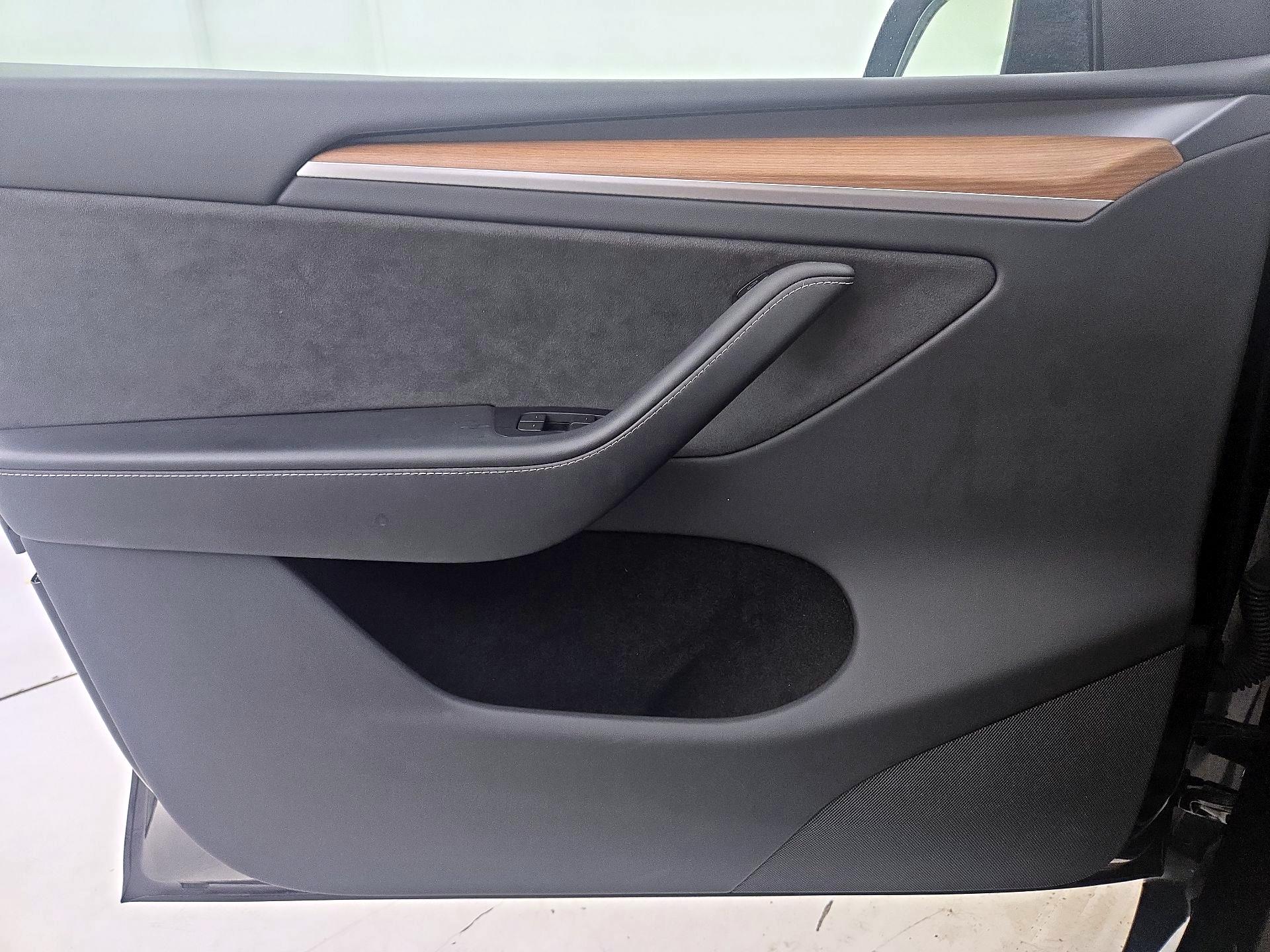 Thumbnail: 2024 Tesla Model Y - 12