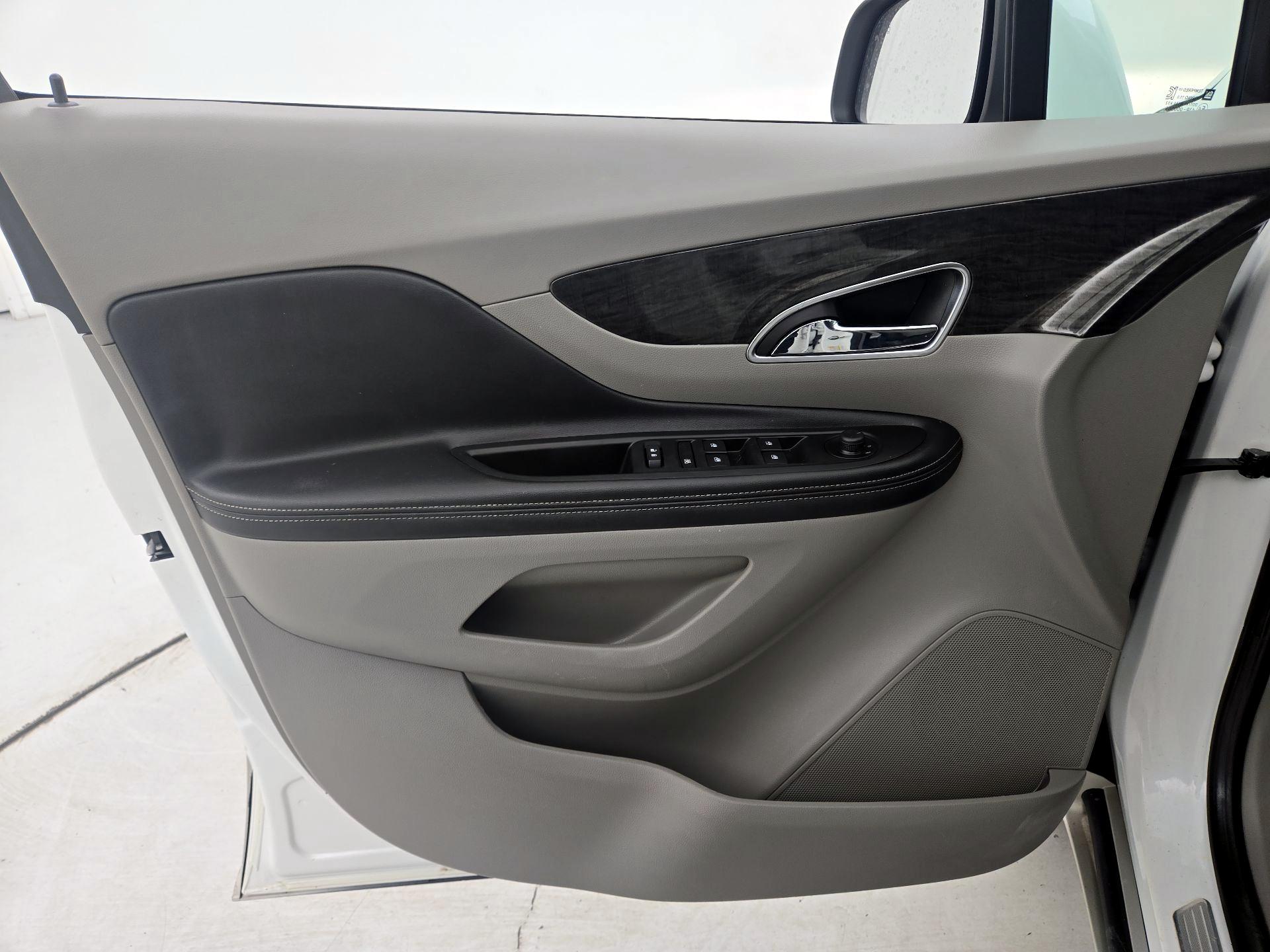 Thumbnail: 2015 Buick Encore - 12