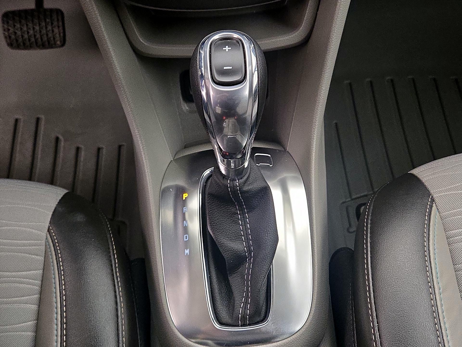 Thumbnail: 2015 Buick Encore - 17