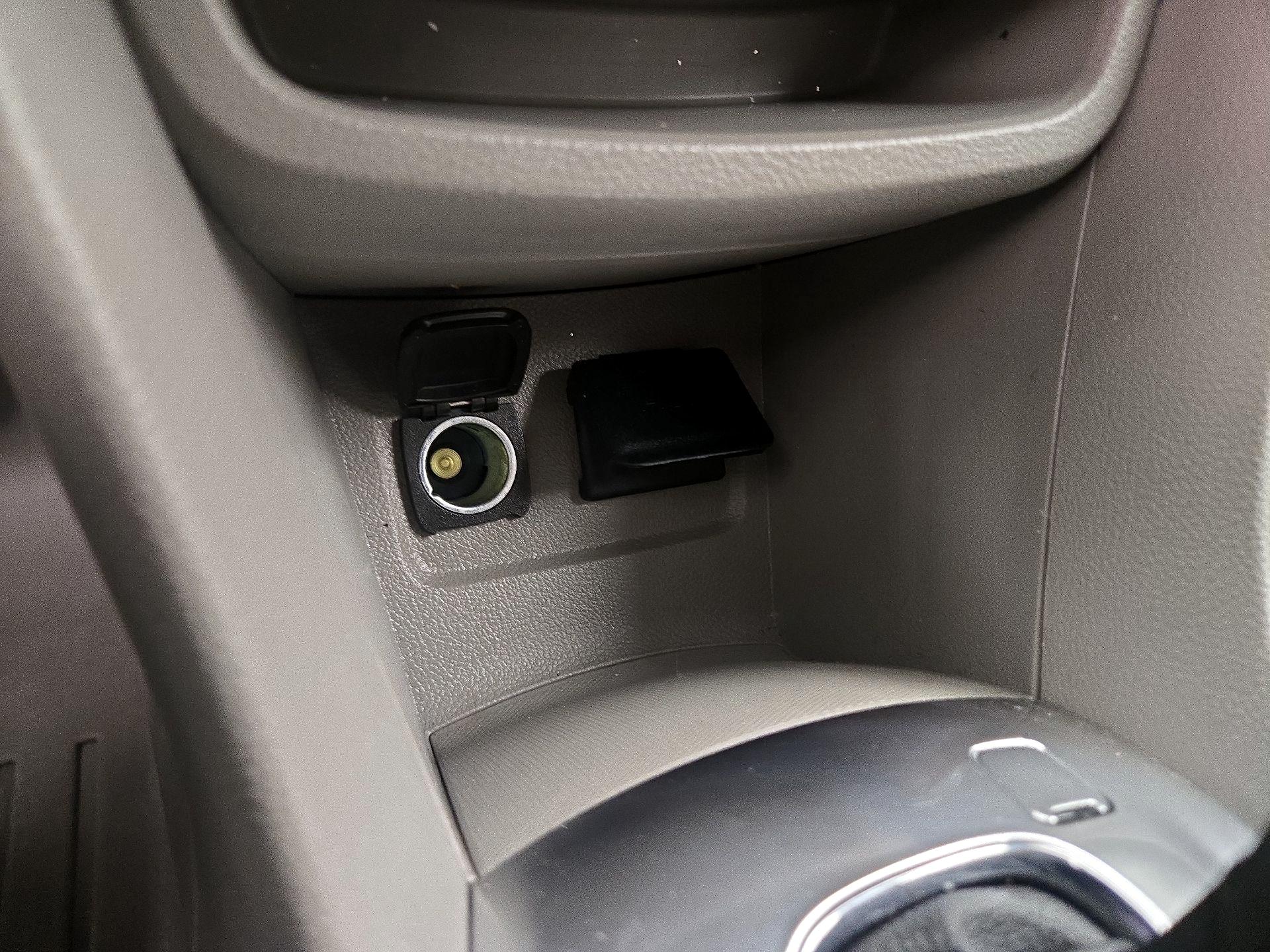 Thumbnail: 2015 Buick Encore - 18