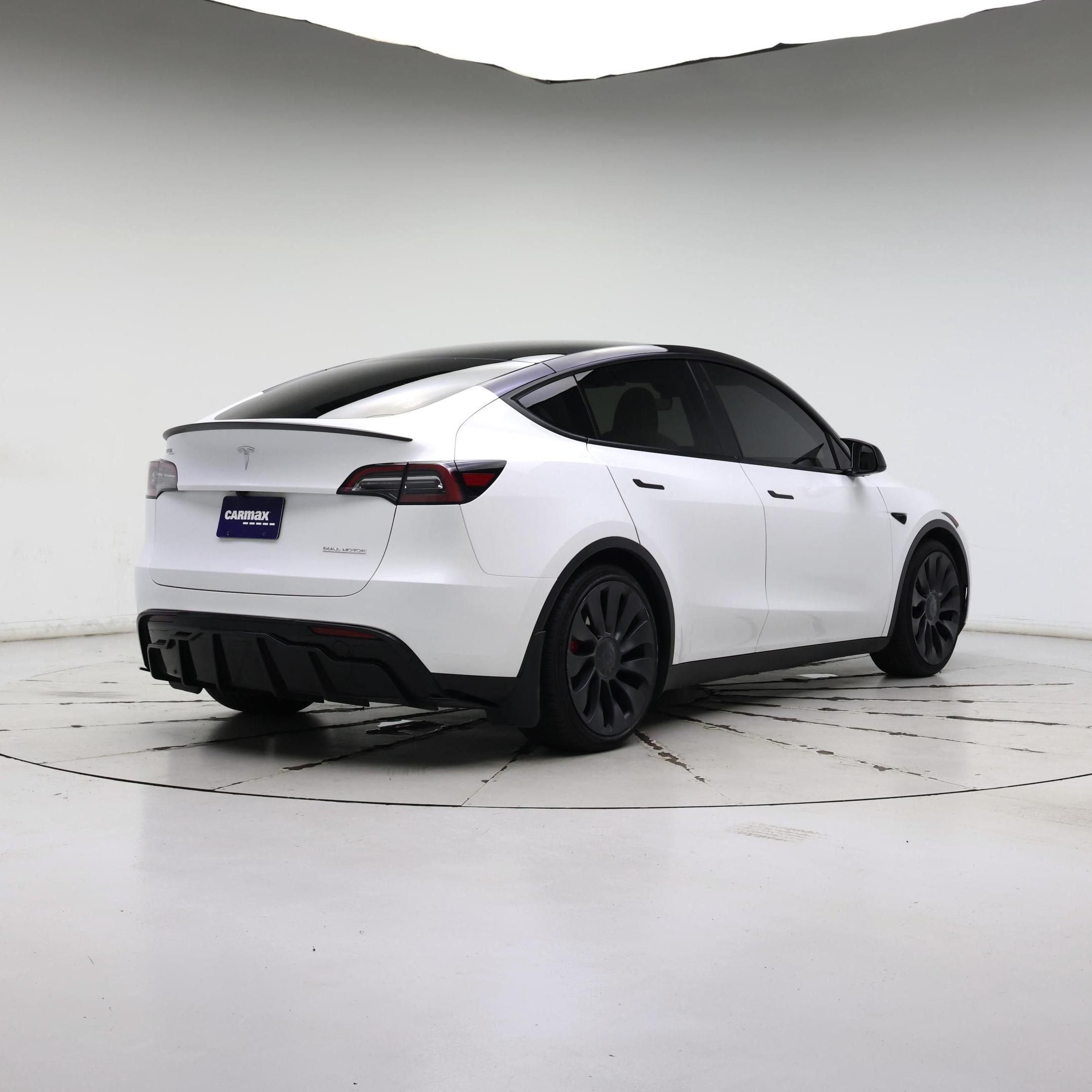 Thumbnail: 2023 Tesla Model Y - 8