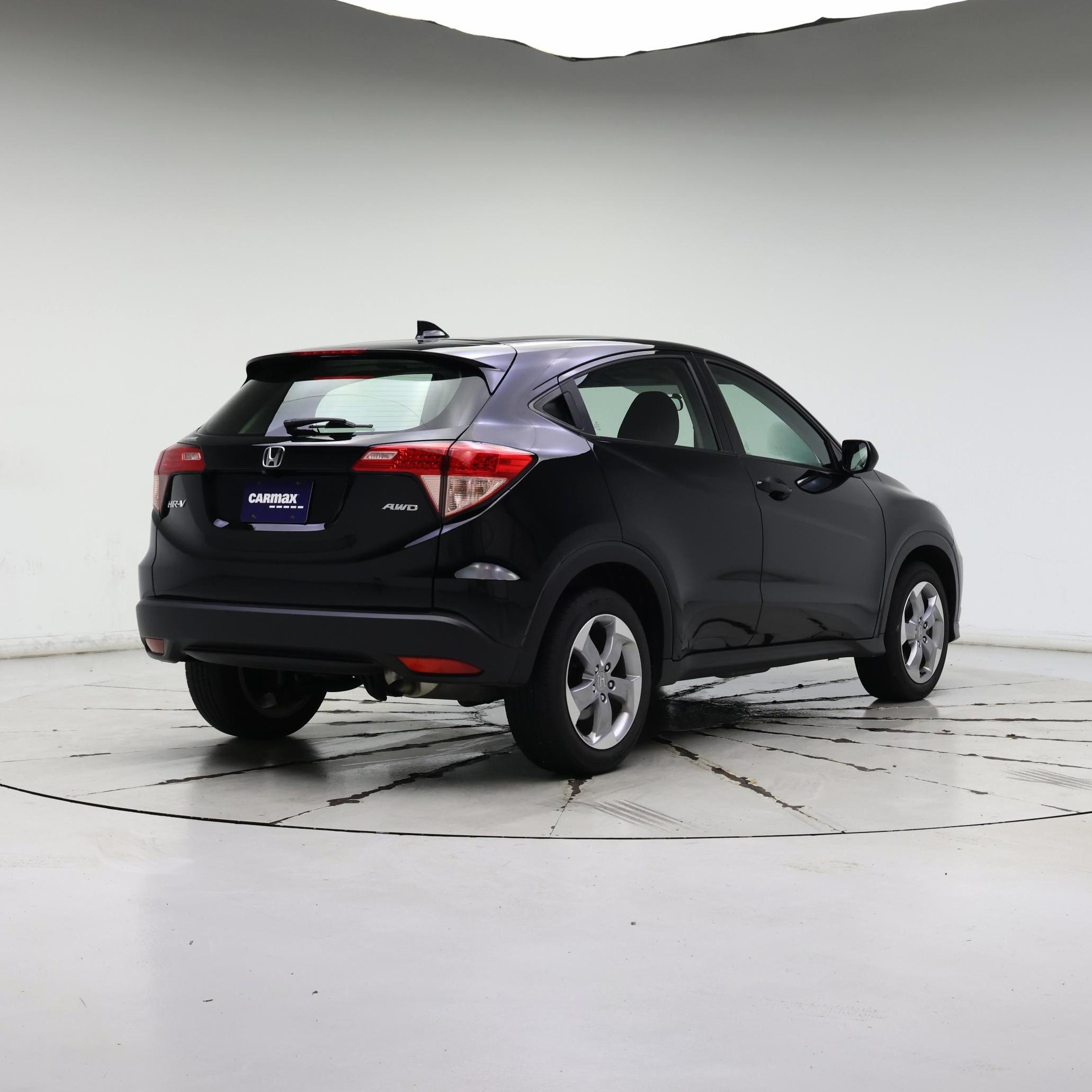 Thumbnail: 2016 Honda HR-V - 8