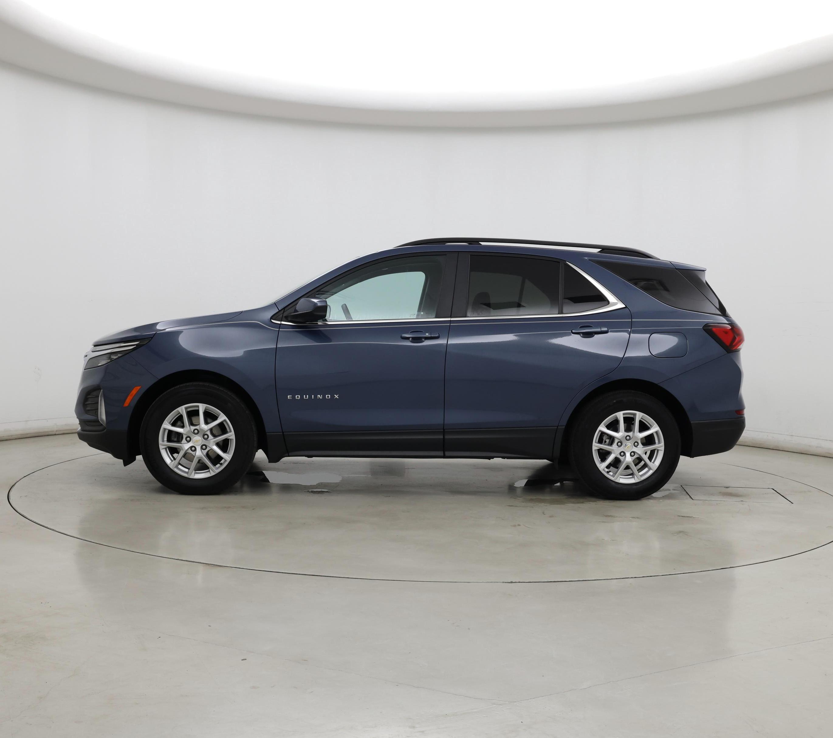 Thumbnail: 2024 Chevrolet Equinox - 3