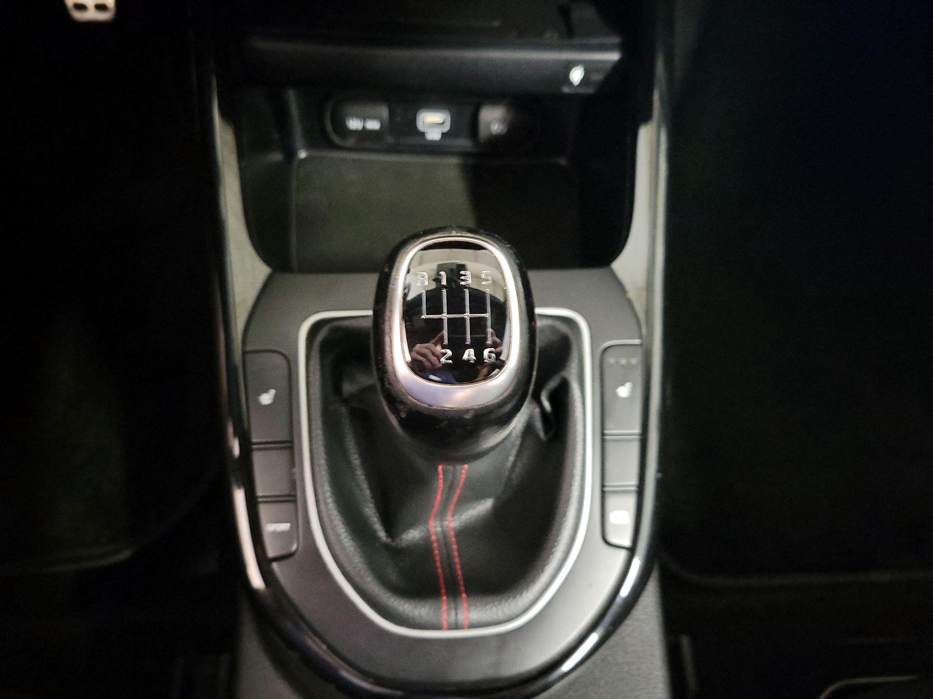 Thumbnail: 2023 Kia Forte - 17