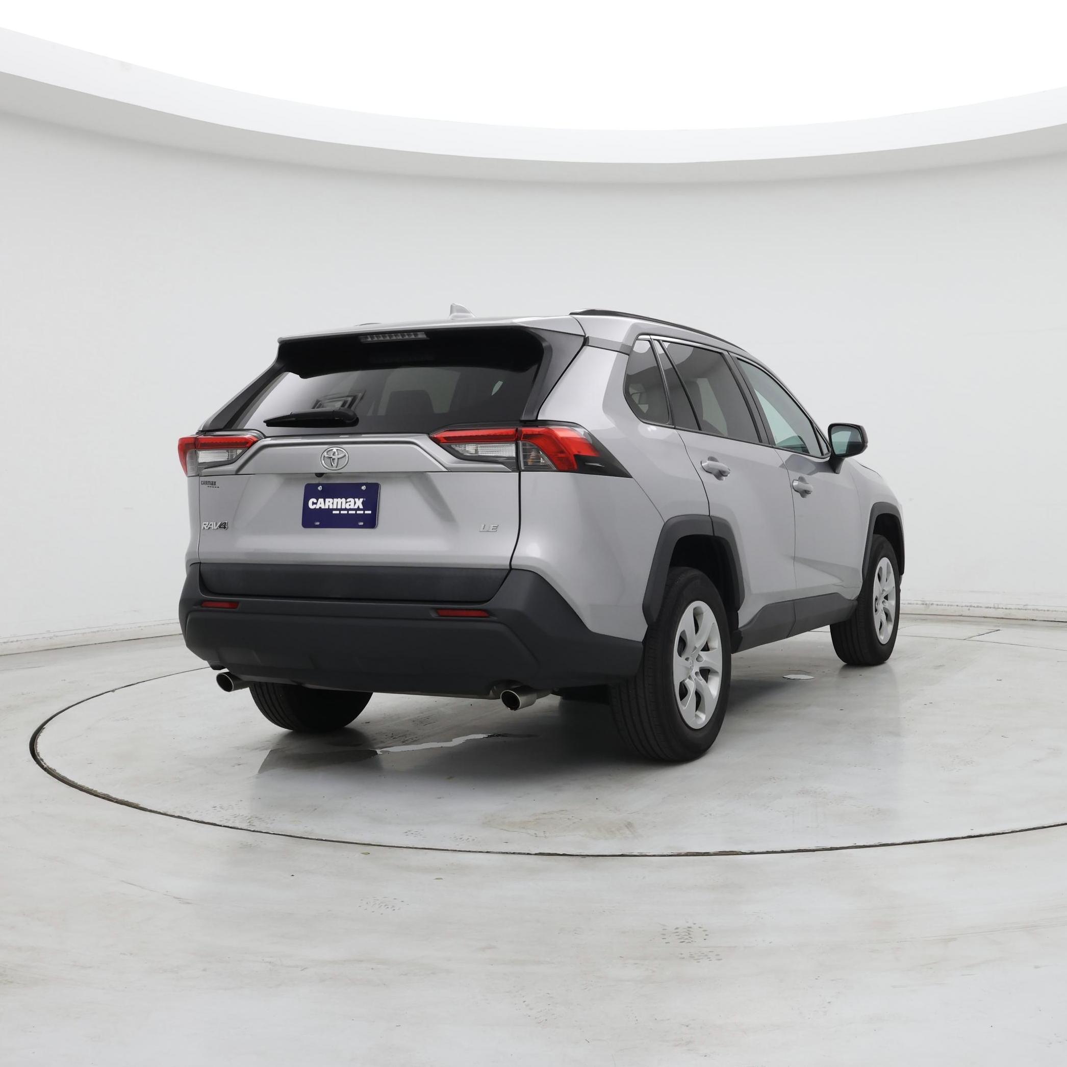 Thumbnail: 2019 Toyota RAV4 - 8