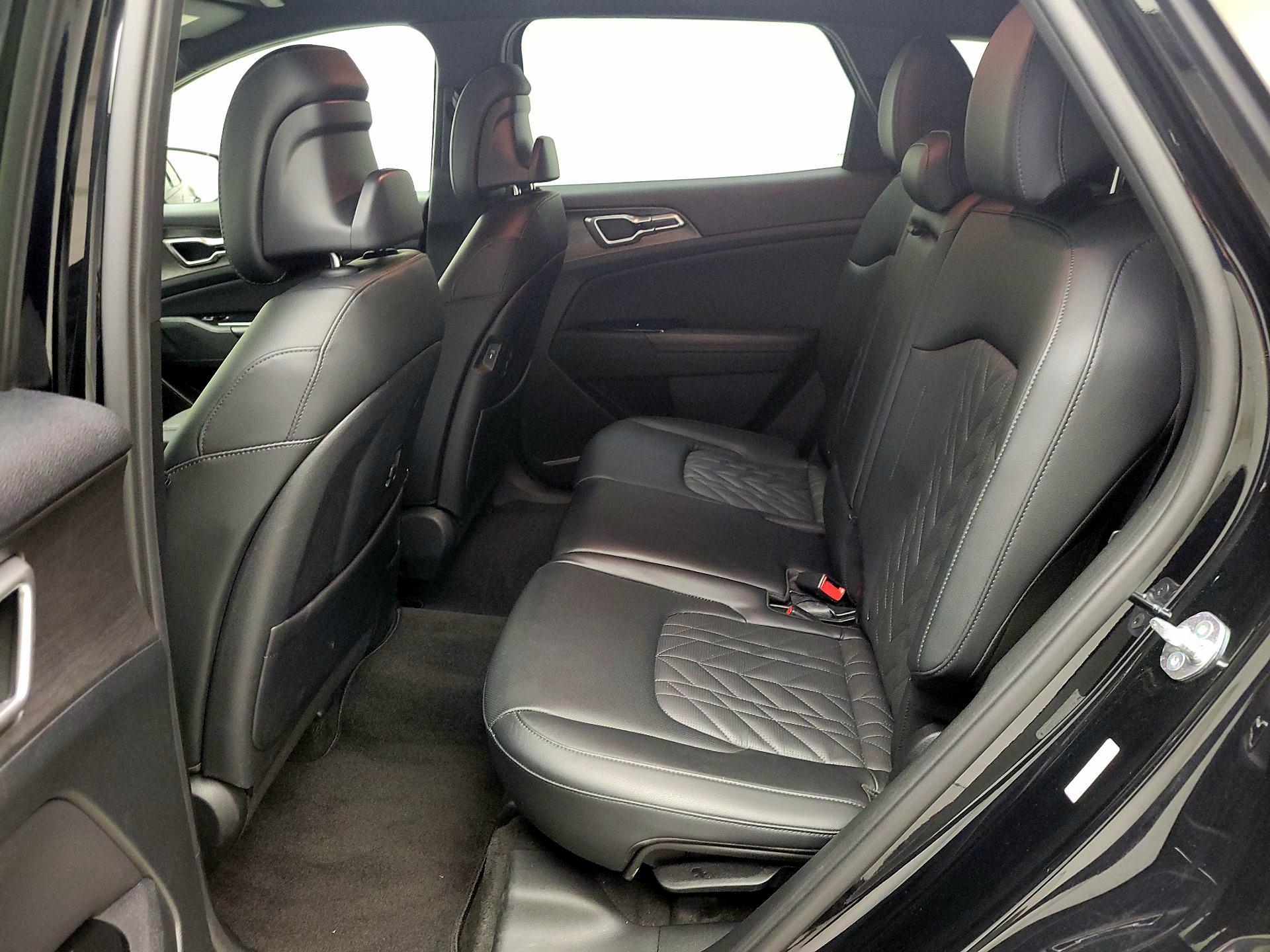 Thumbnail: 2023 Kia Sportage - 20