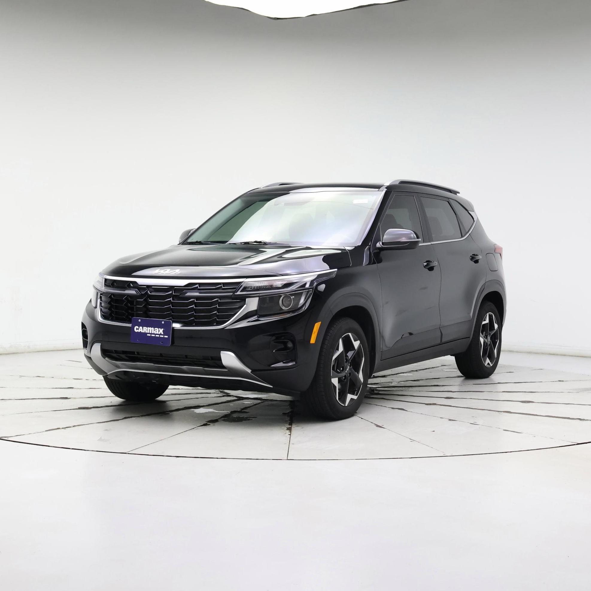 Thumbnail: 2024 Kia Seltos - 4