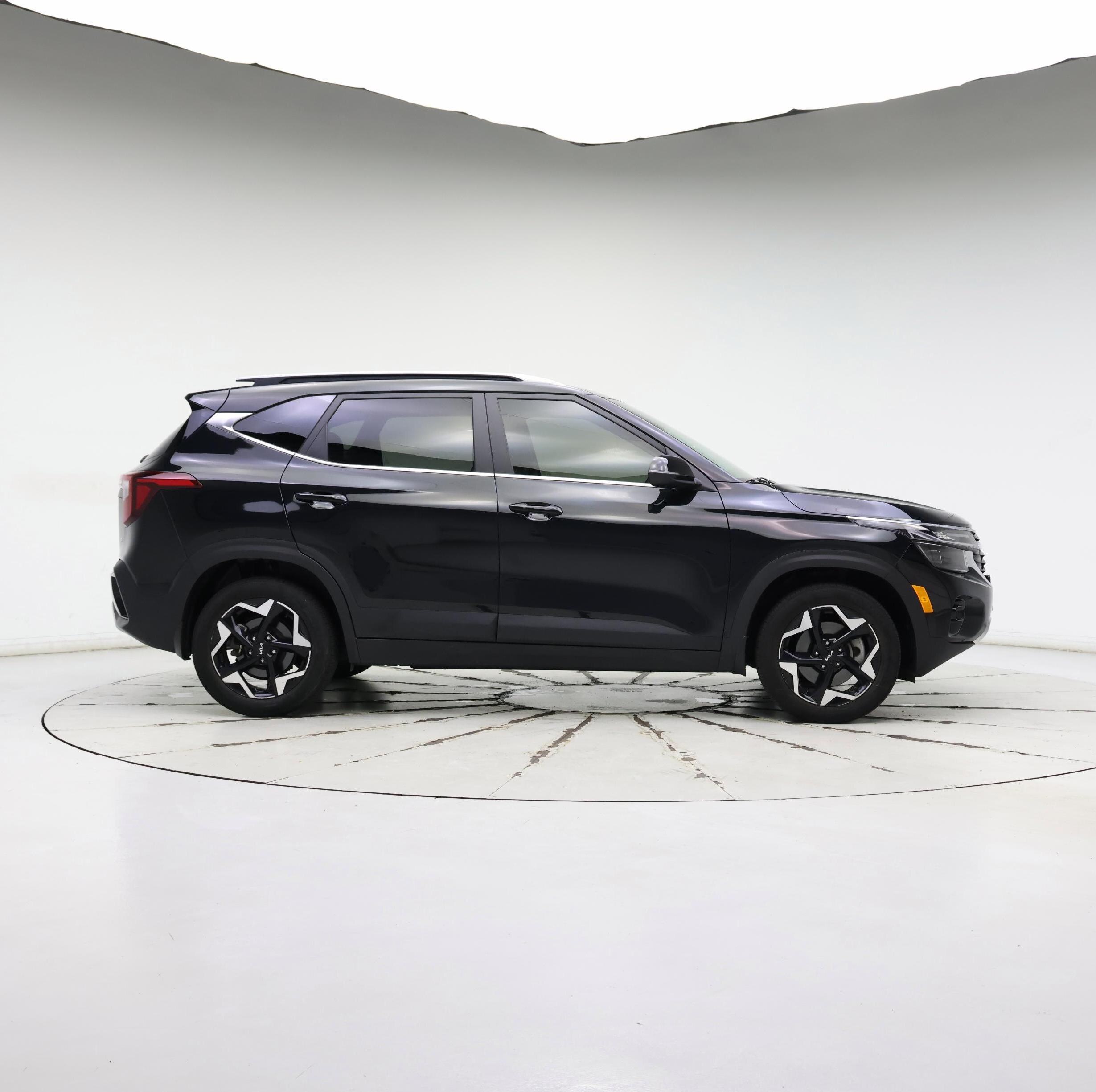 Thumbnail: 2024 Kia Seltos - 7