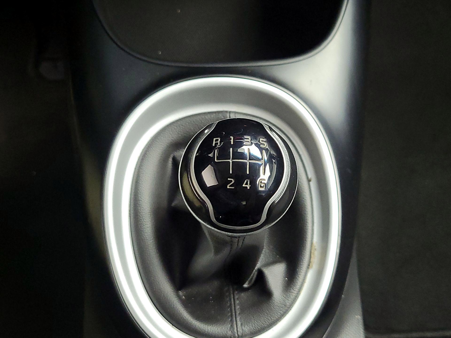 Thumbnail: 2016 Kia Soul - 16