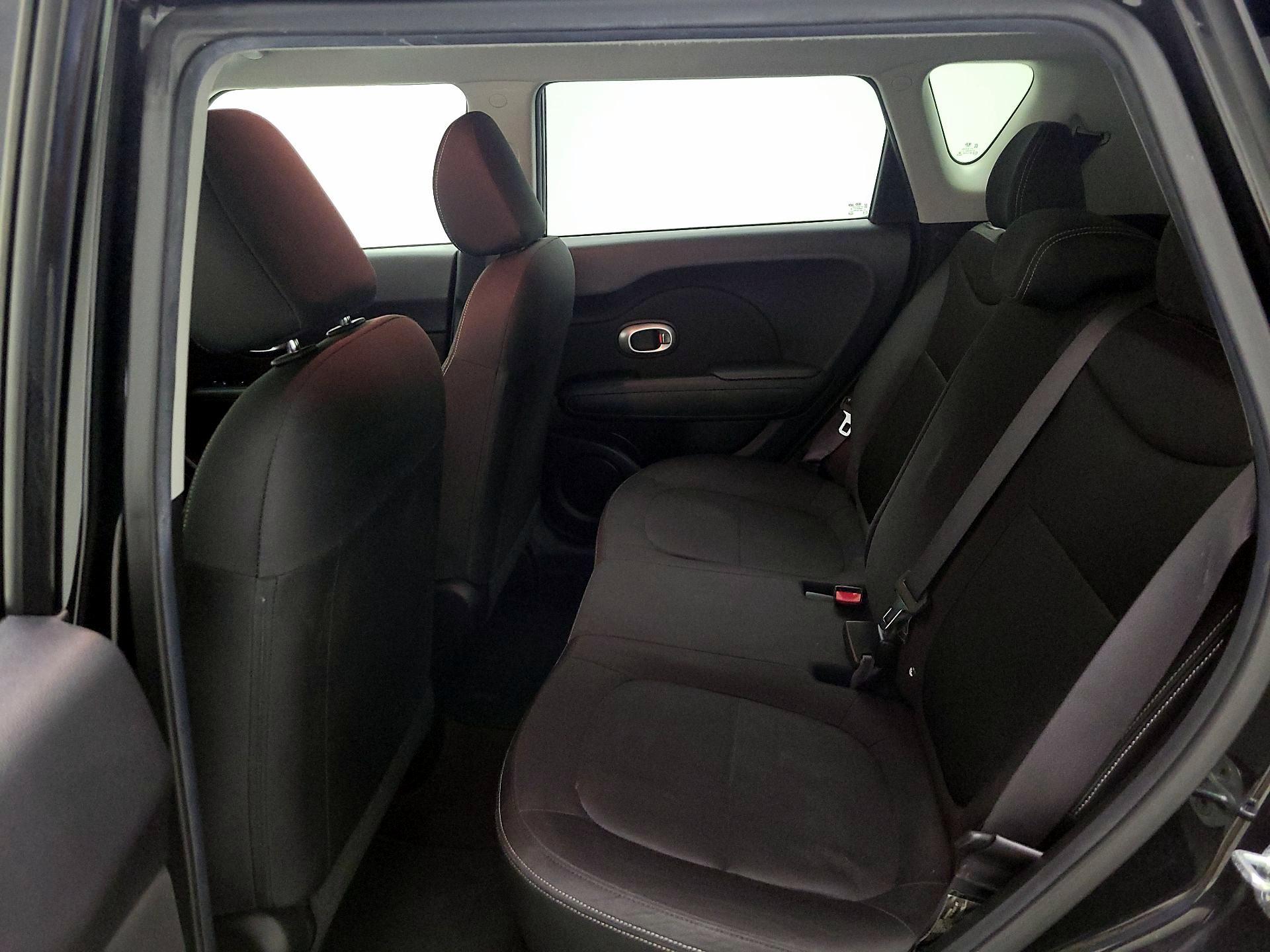 Thumbnail: 2016 Kia Soul - 18
