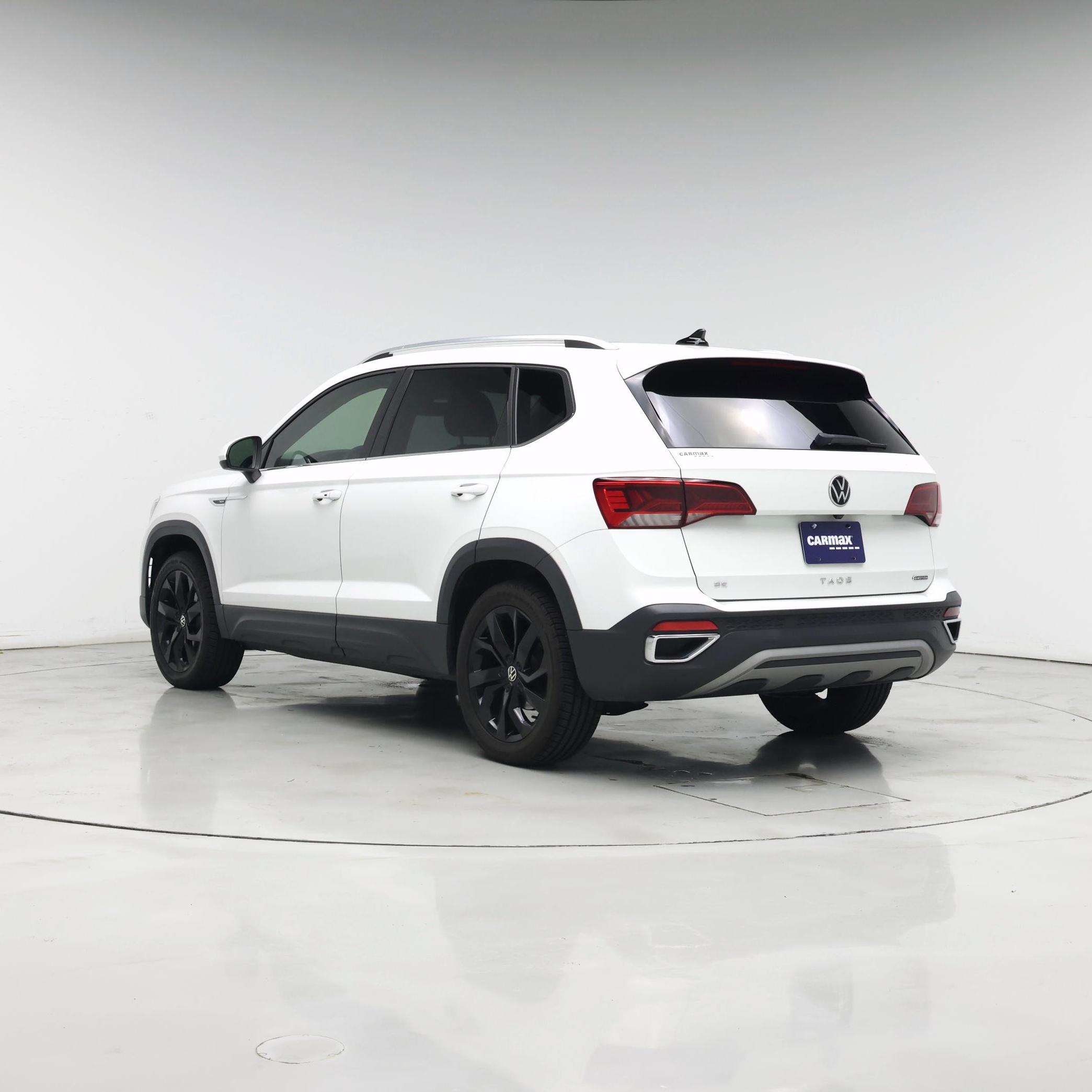 Thumbnail: 2022 Volkswagen Taos - 2