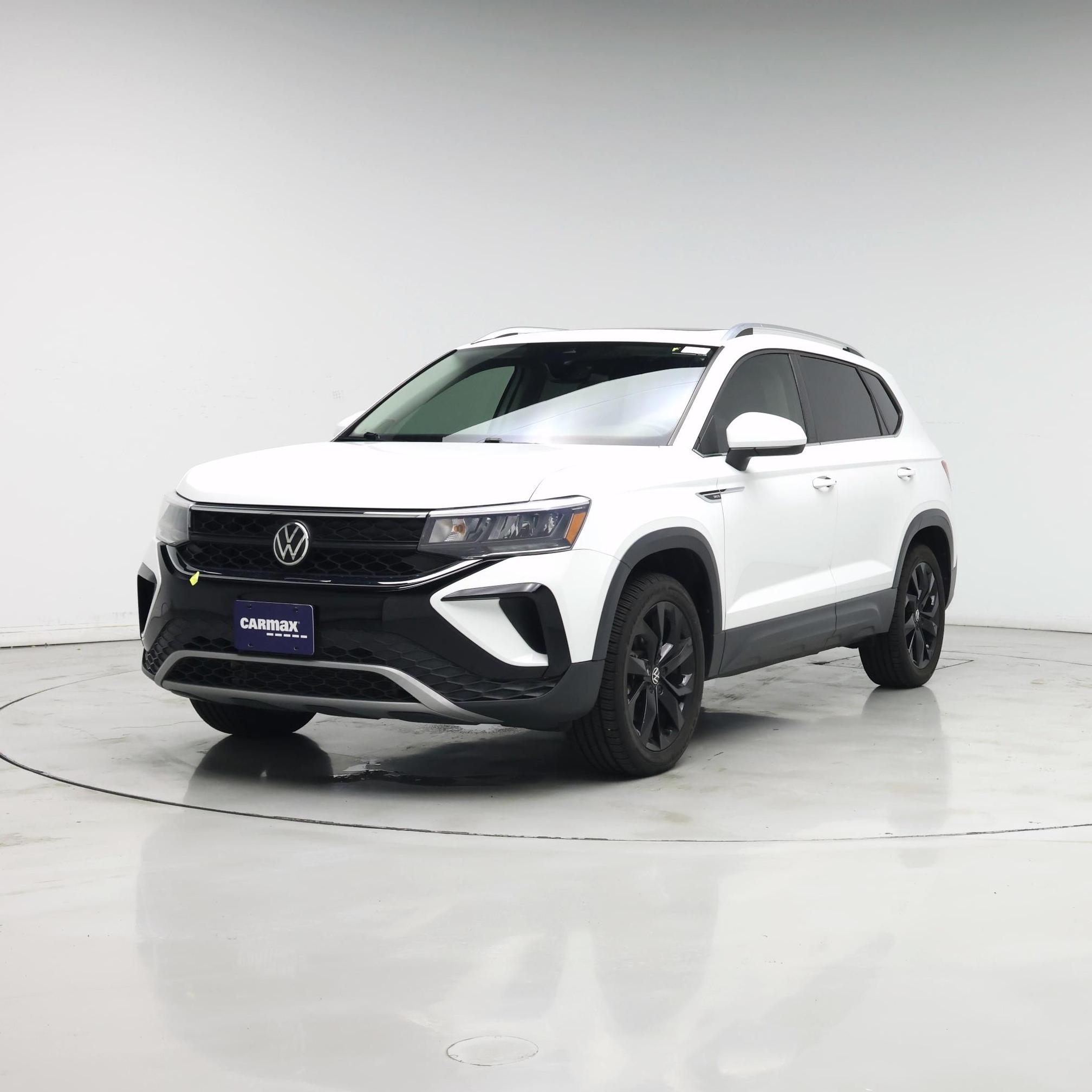 Thumbnail: 2022 Volkswagen Taos - 4