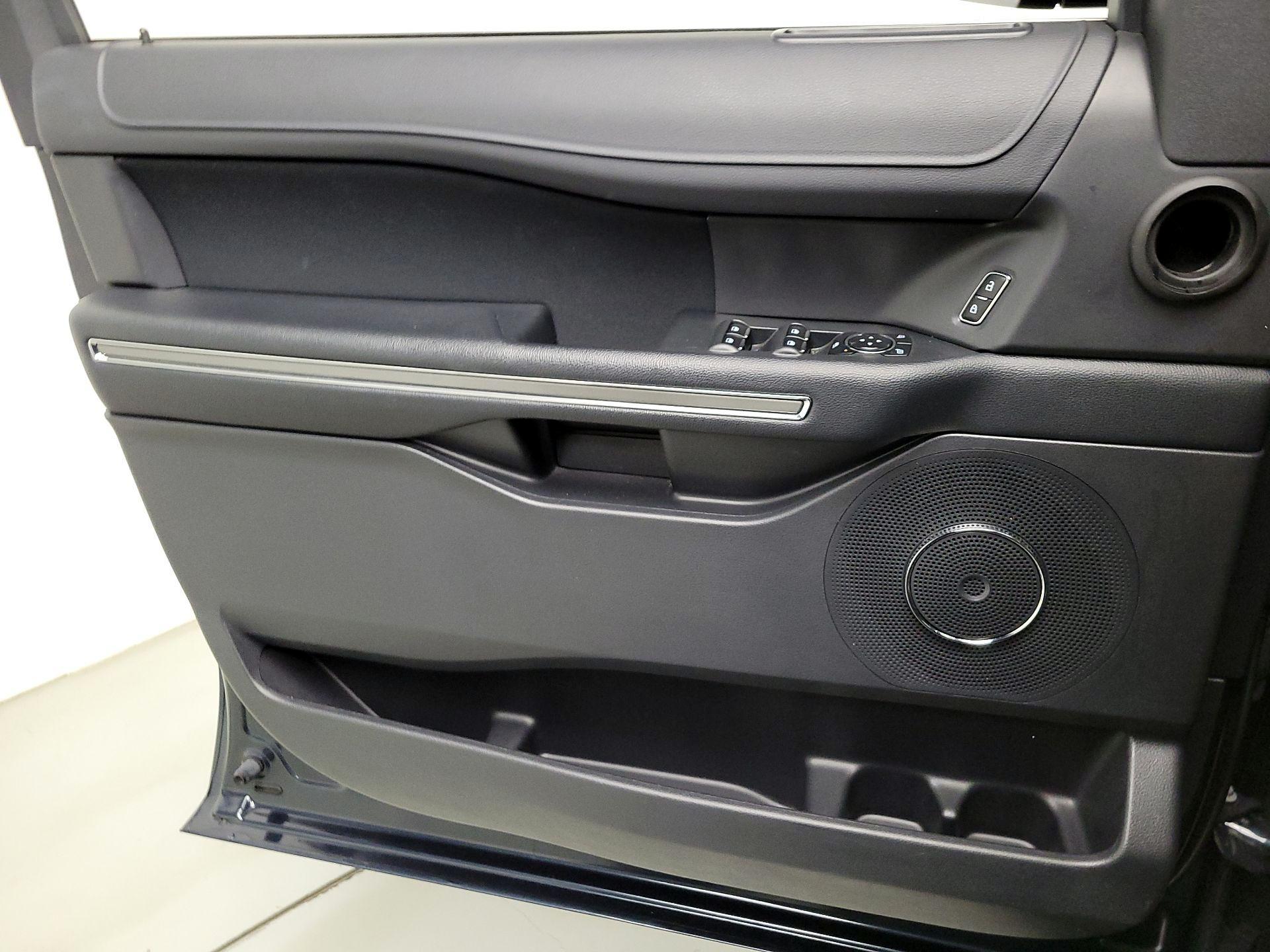 Thumbnail: 2024 Ford Expedition - 12