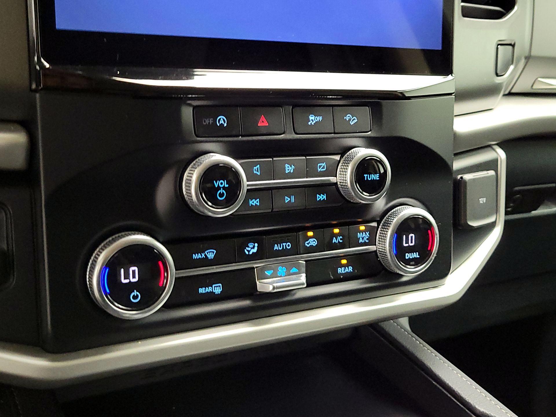 Thumbnail: 2024 Ford Expedition - 17