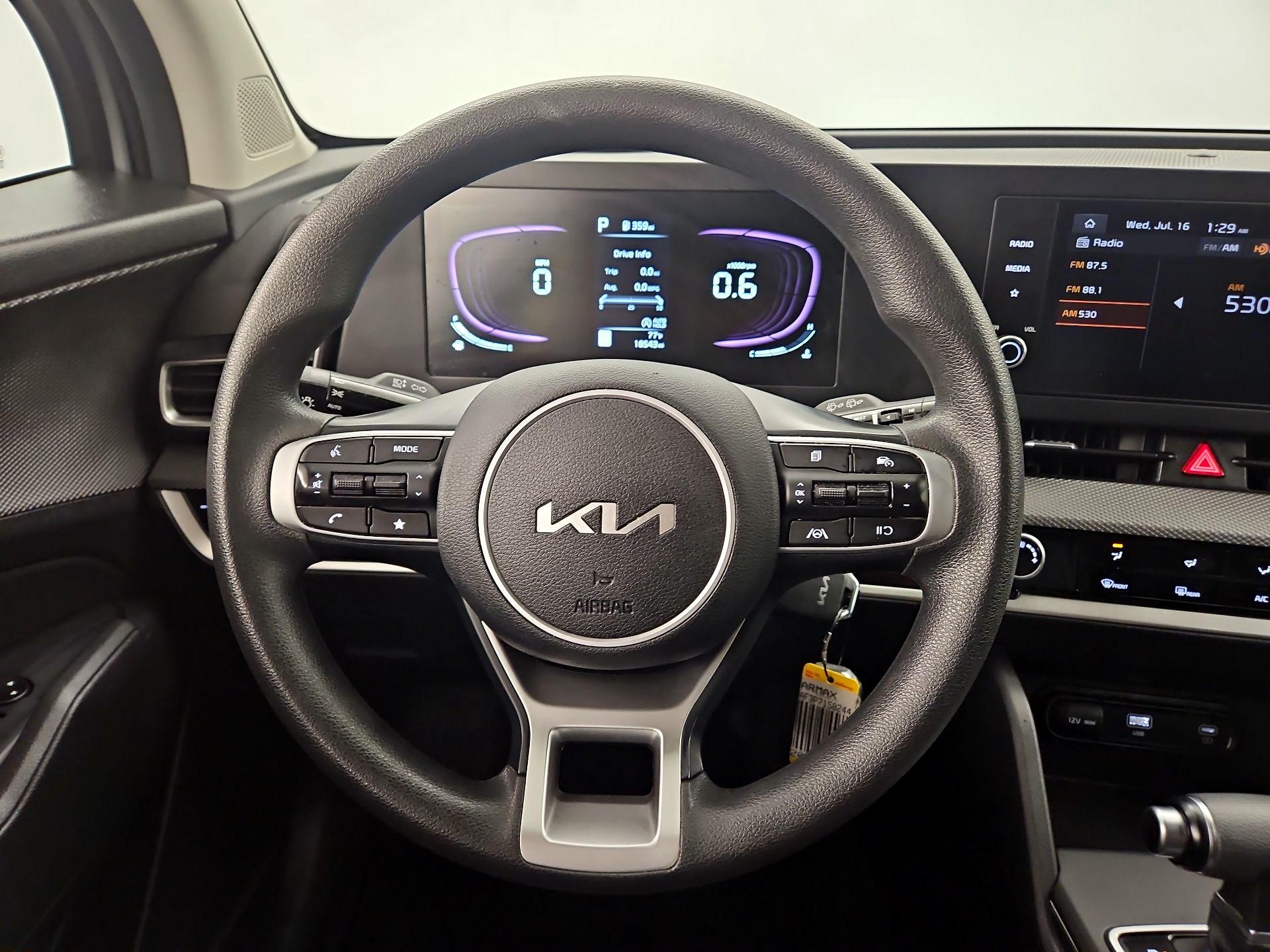 Thumbnail: 2023 Kia Sportage - 10