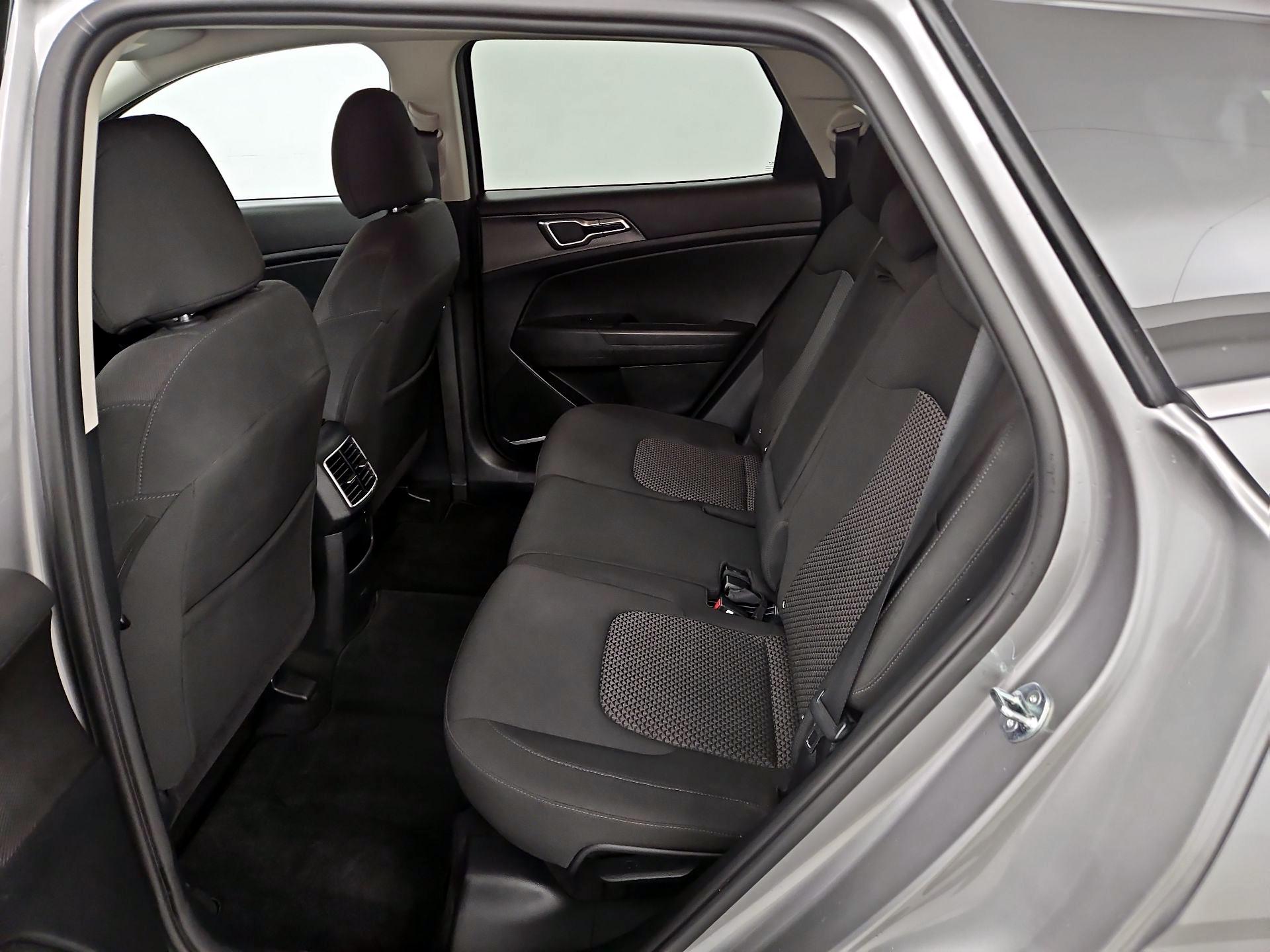 Thumbnail: 2023 Kia Sportage - 19