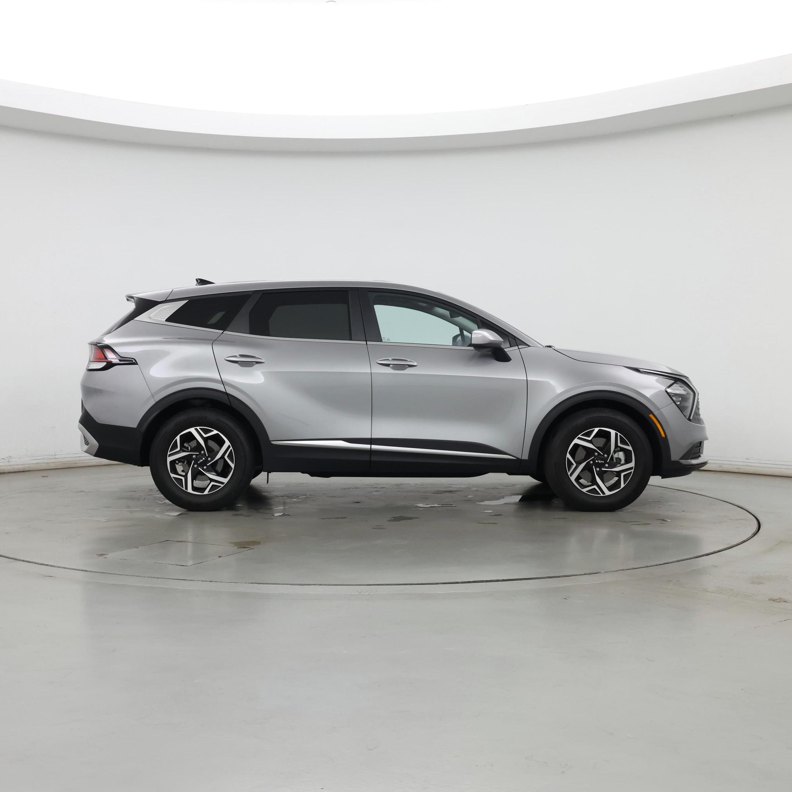 Thumbnail: 2023 Kia Sportage - 7