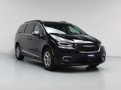 Black 2023 Chrysler Pacifica Limited