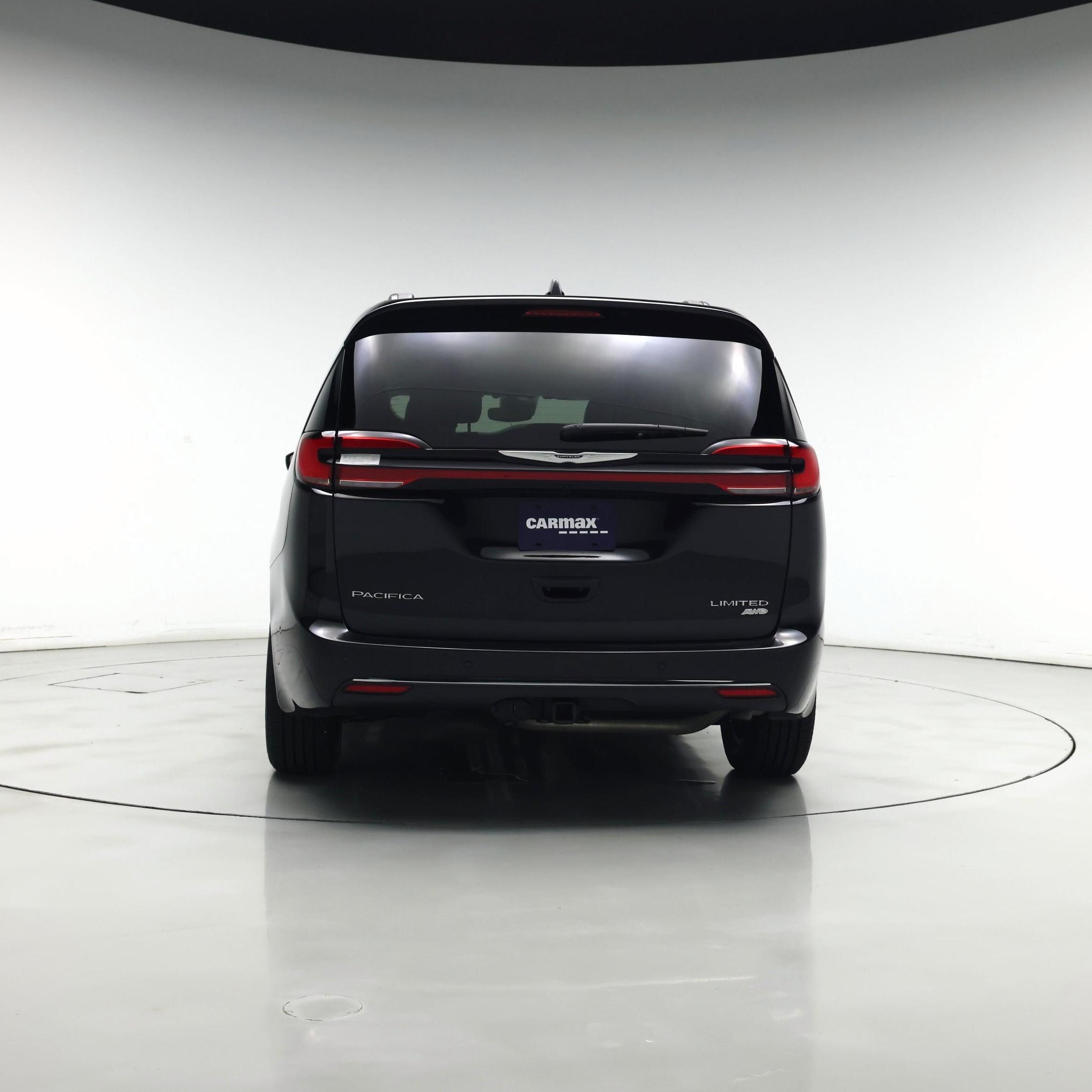 Thumbnail: 2023 Chrysler Pacifica - 6