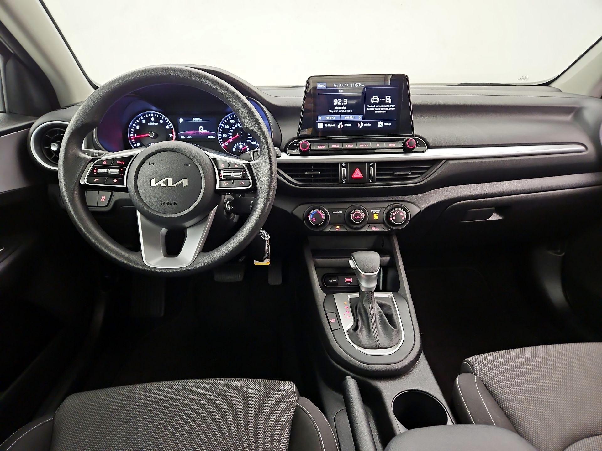 Thumbnail: 2024 Kia Forte - 9
