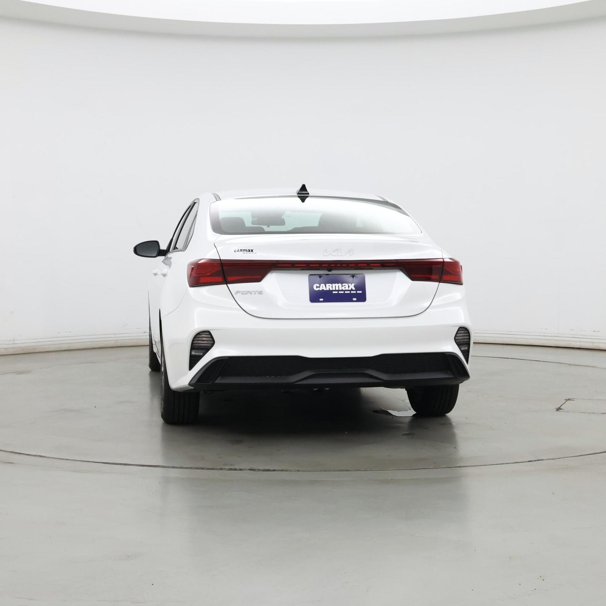 Thumbnail: 2024 Kia Forte - 6