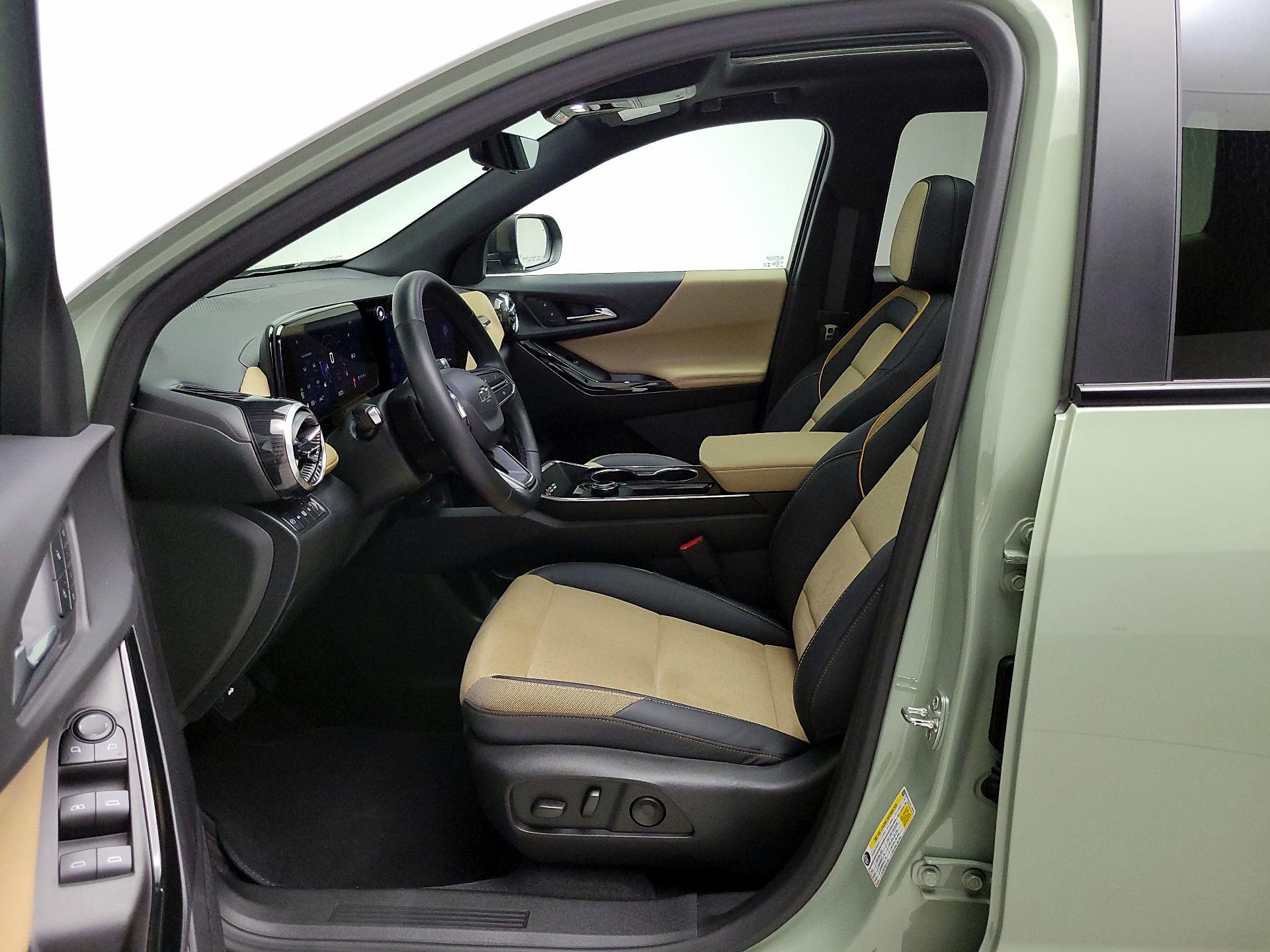 Thumbnail: 2025 Chevrolet Equinox - 11