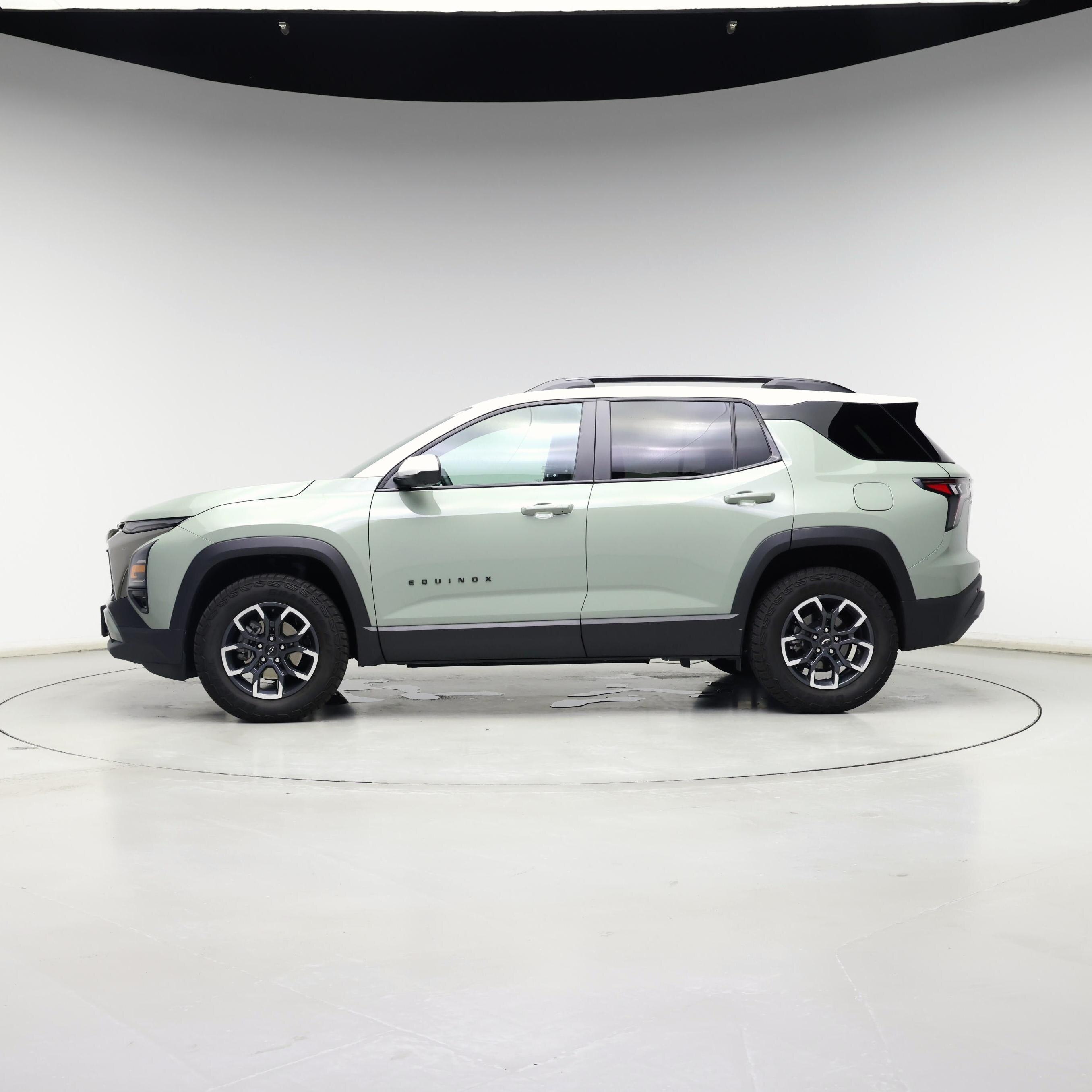 Thumbnail: 2025 Chevrolet Equinox - 3