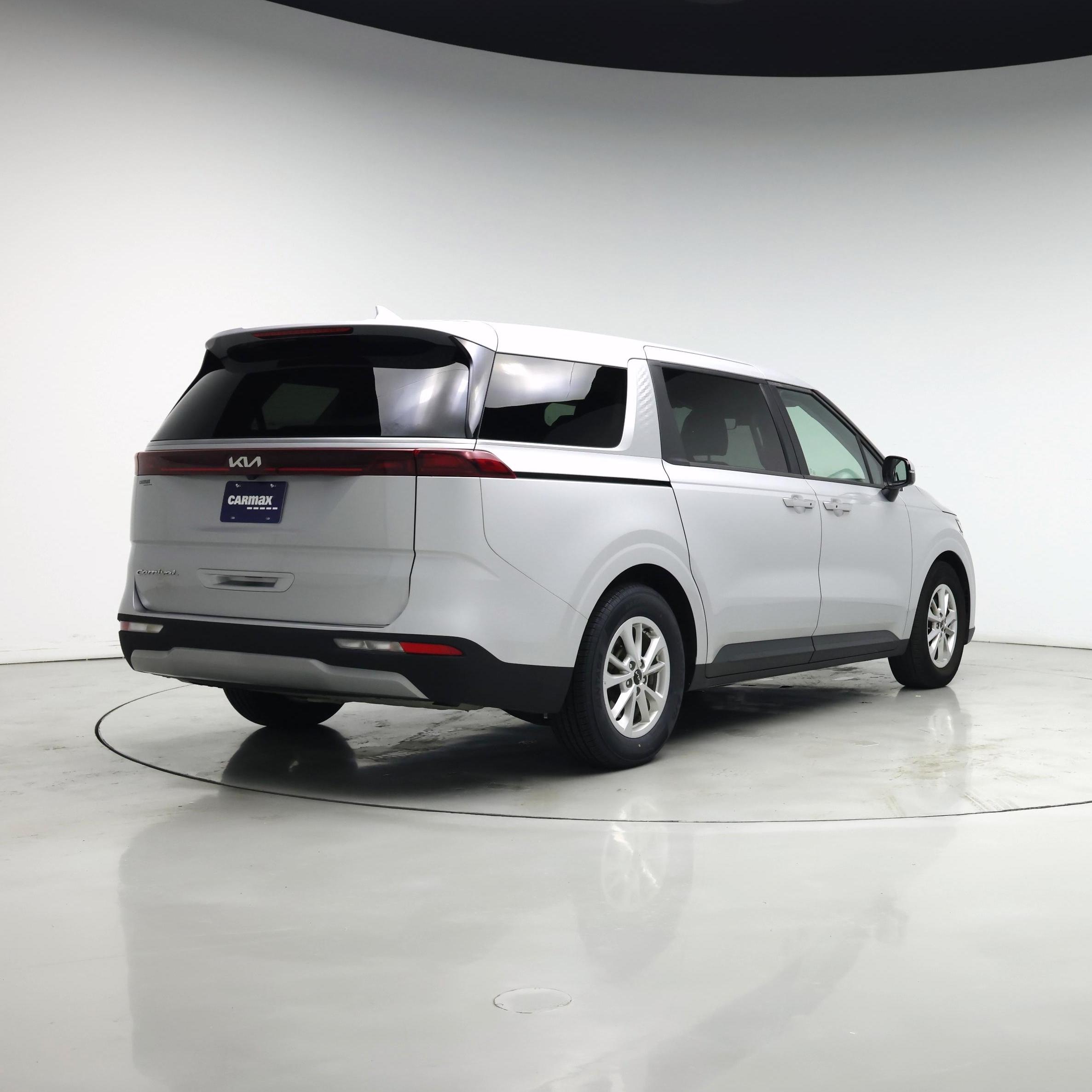 Thumbnail: 2022 Kia Carnival - 8