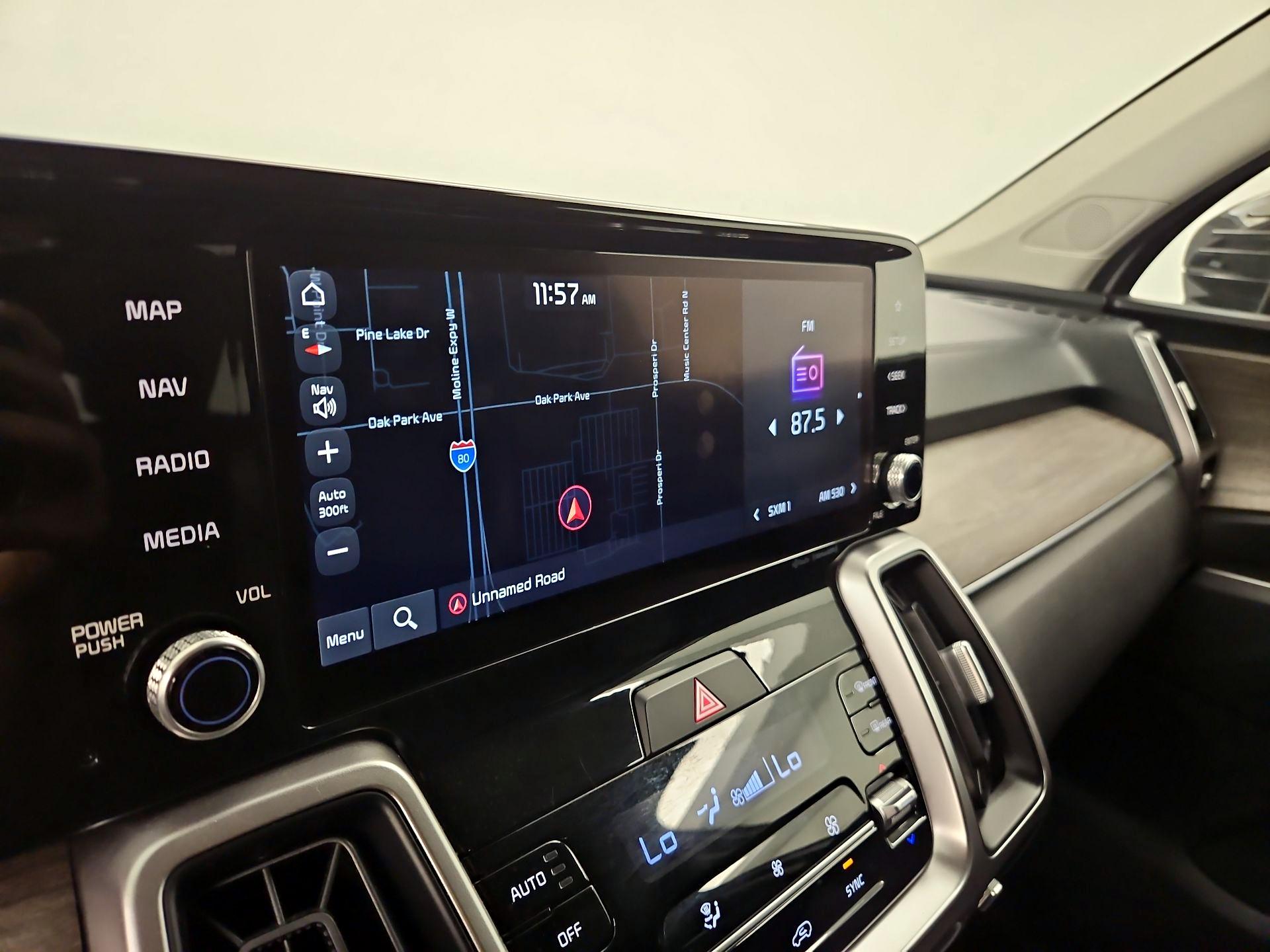 Thumbnail: 2022 Kia Sorento - 14