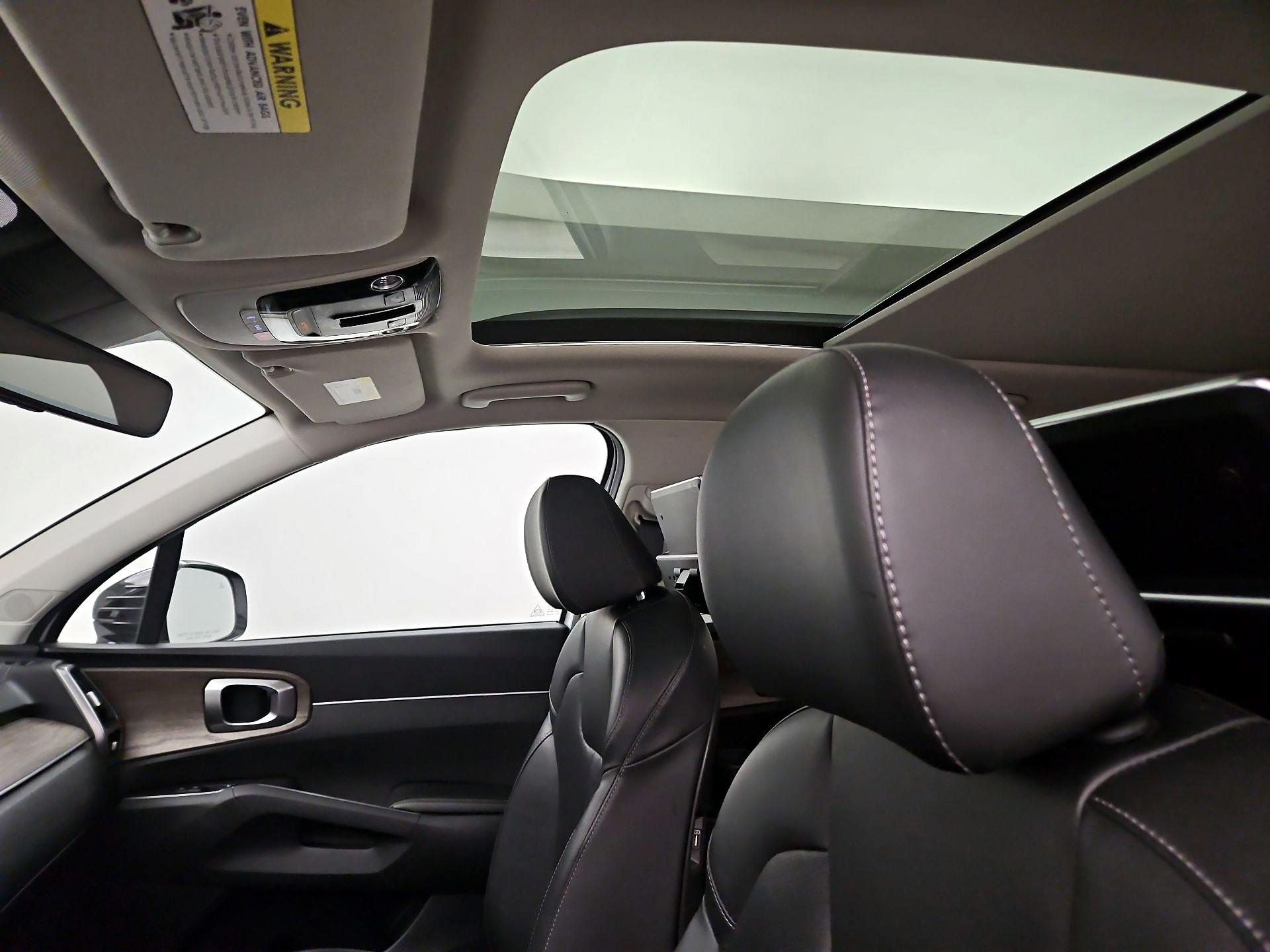 Thumbnail: 2022 Kia Sorento - 20
