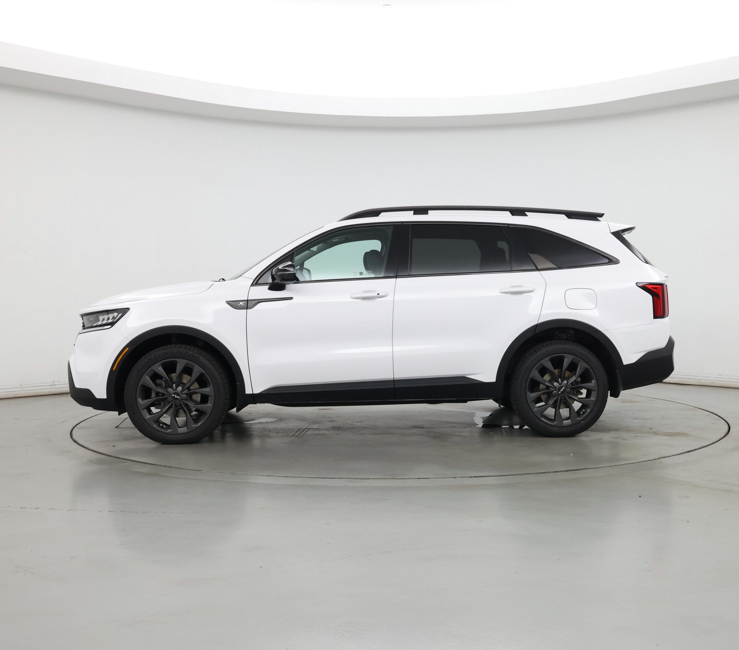 Thumbnail: 2022 Kia Sorento - 3