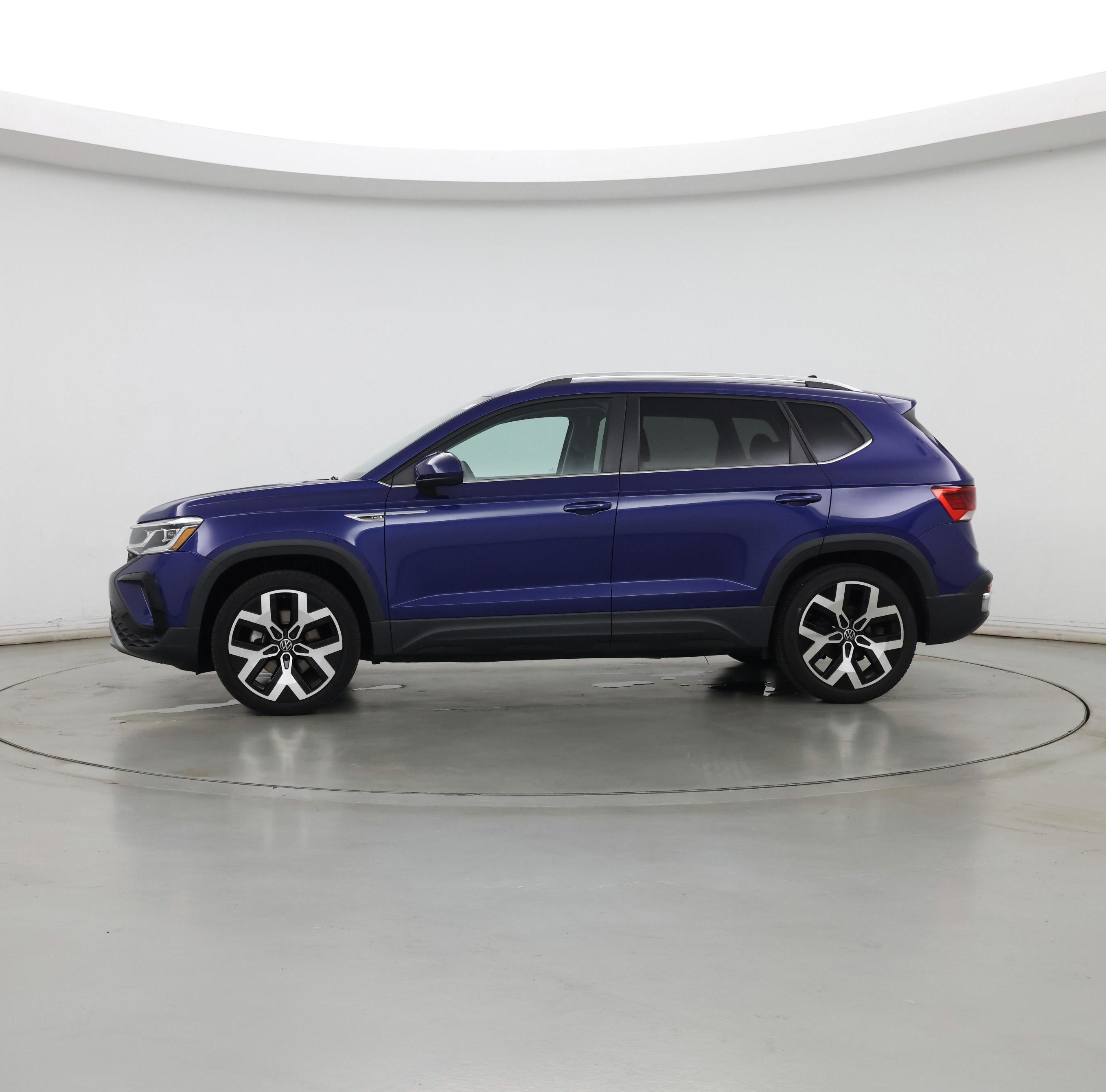 Thumbnail: 2022 Volkswagen Taos - 3