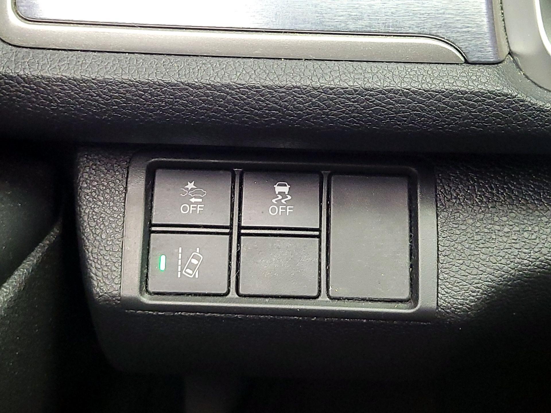 Thumbnail: 2016 Honda Civic - 13