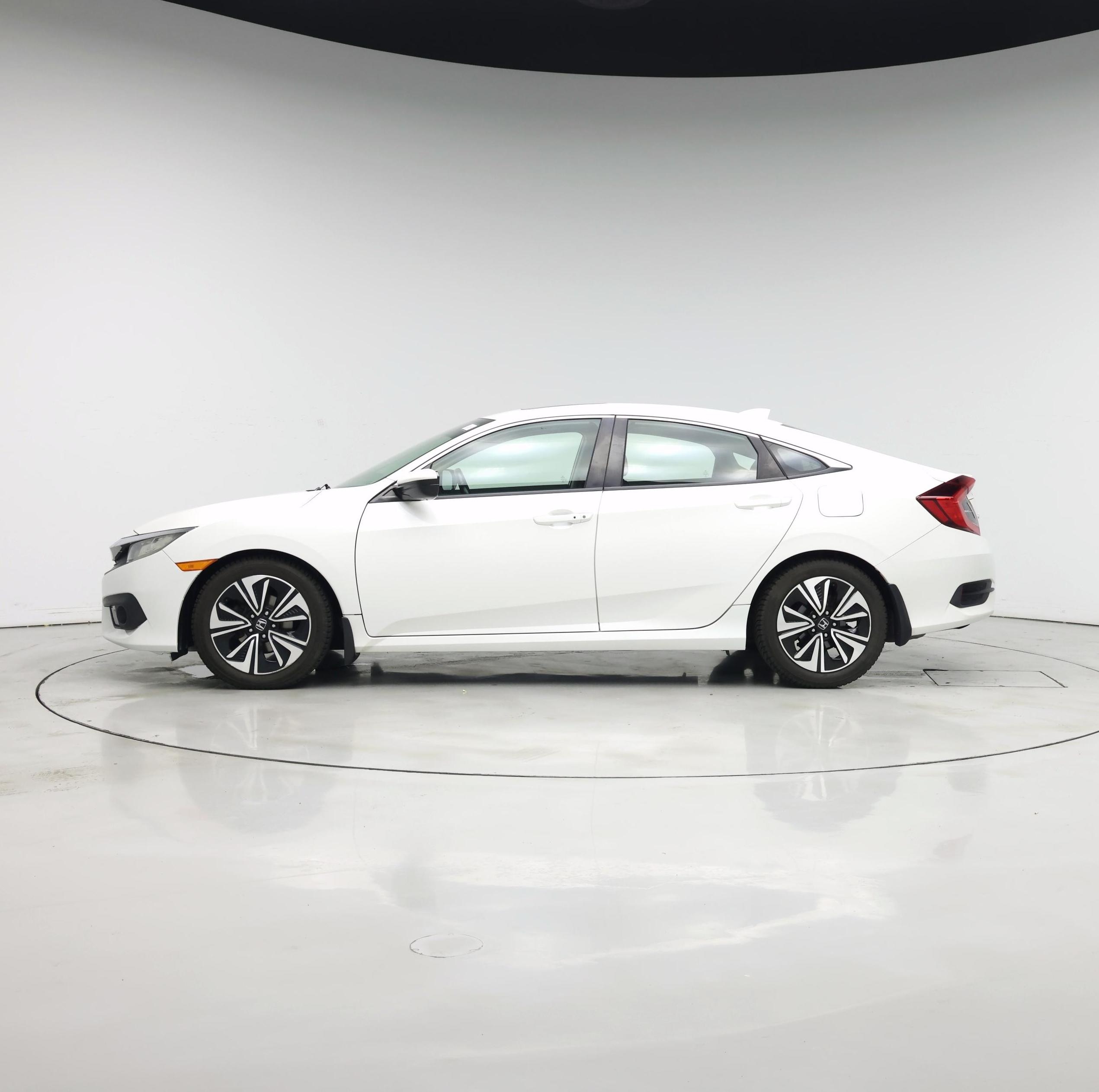 Thumbnail: 2016 Honda Civic - 3