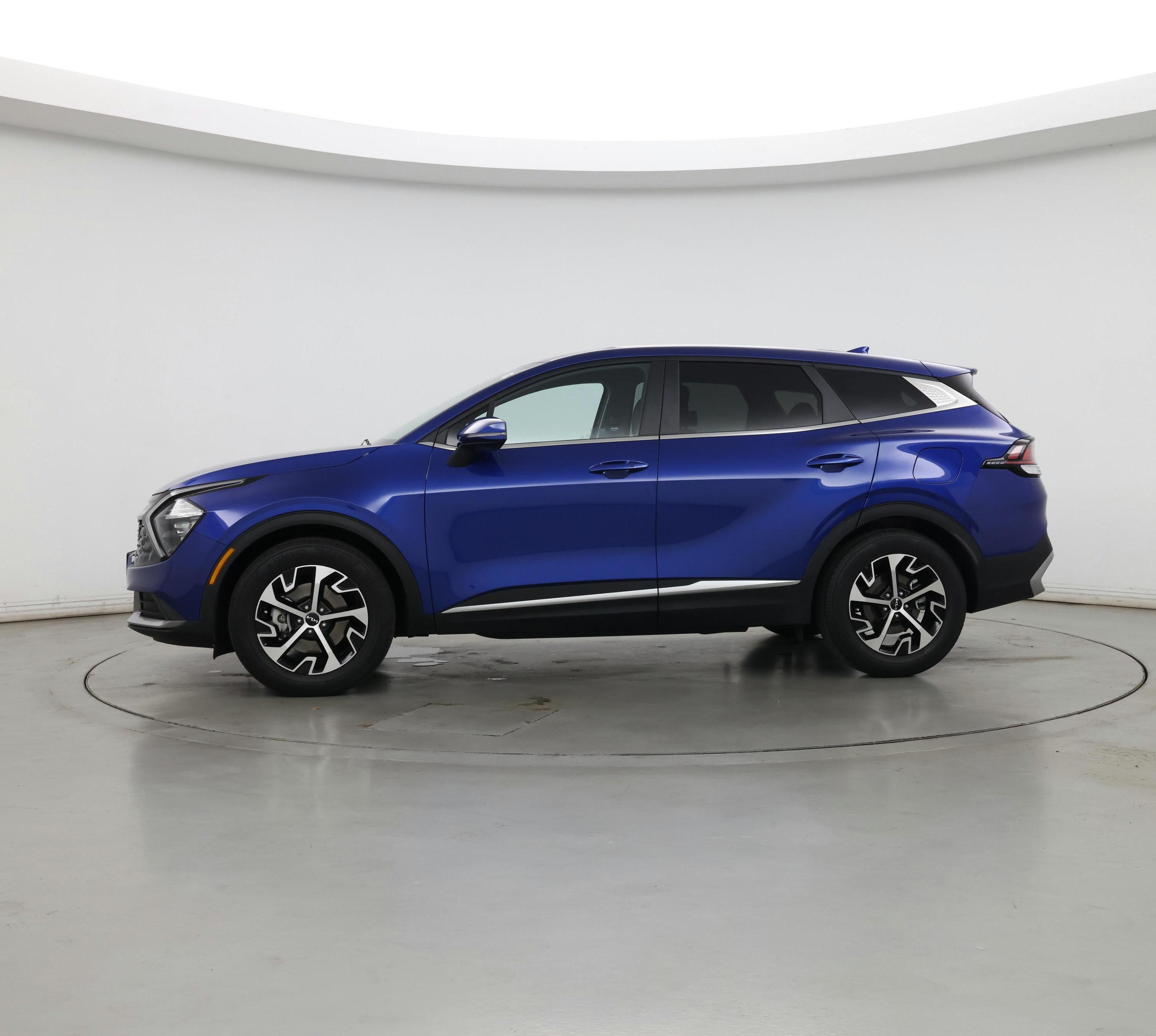 Thumbnail: 2023 Kia Sportage - 3