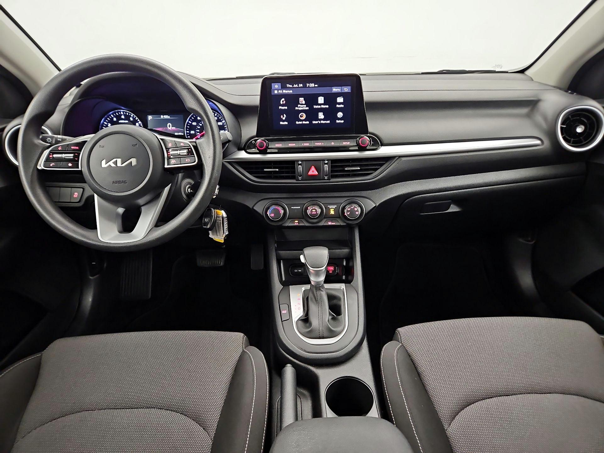 Thumbnail: 2024 Kia Forte - 9