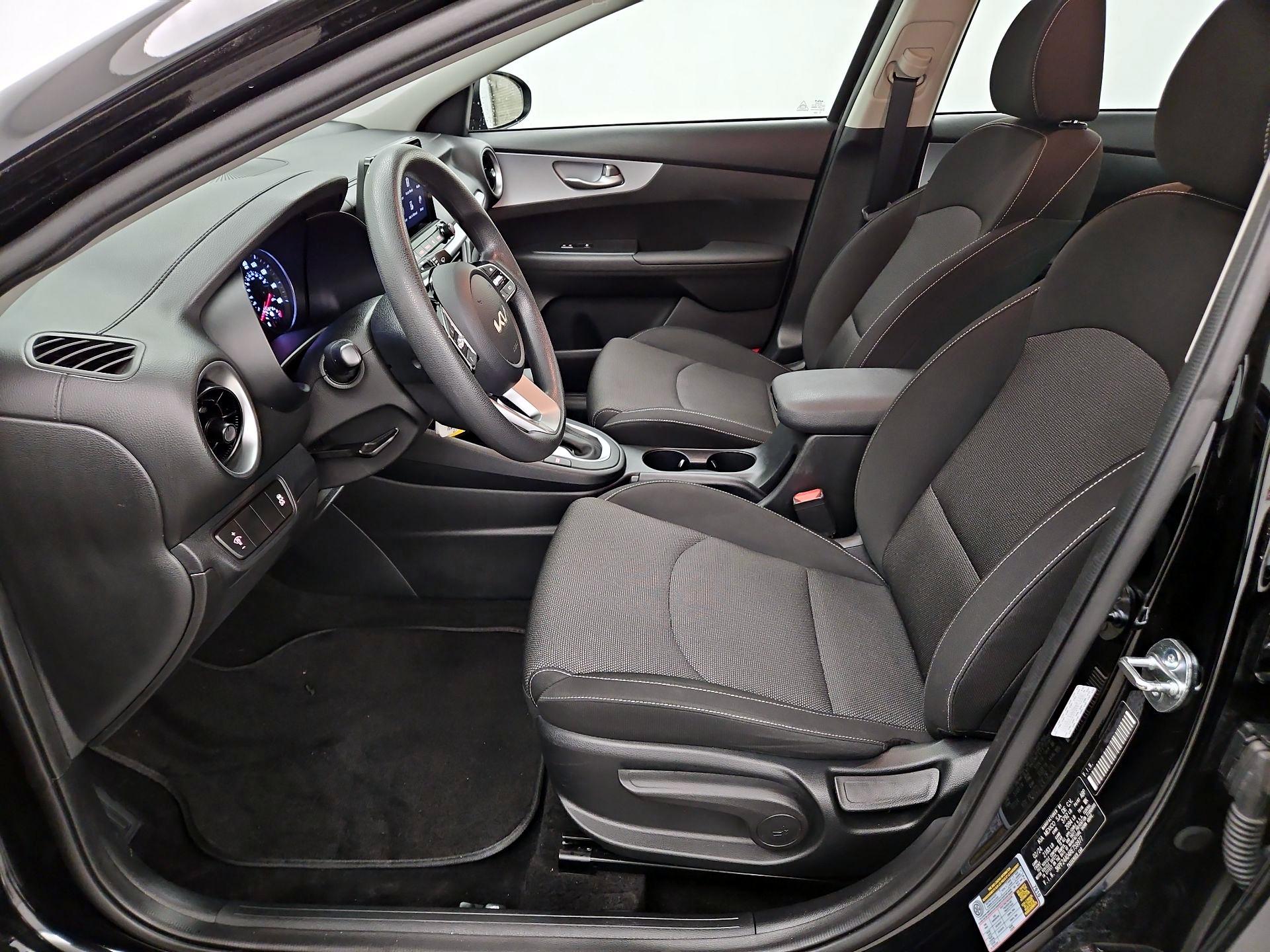 Thumbnail: 2024 Kia Forte - 11