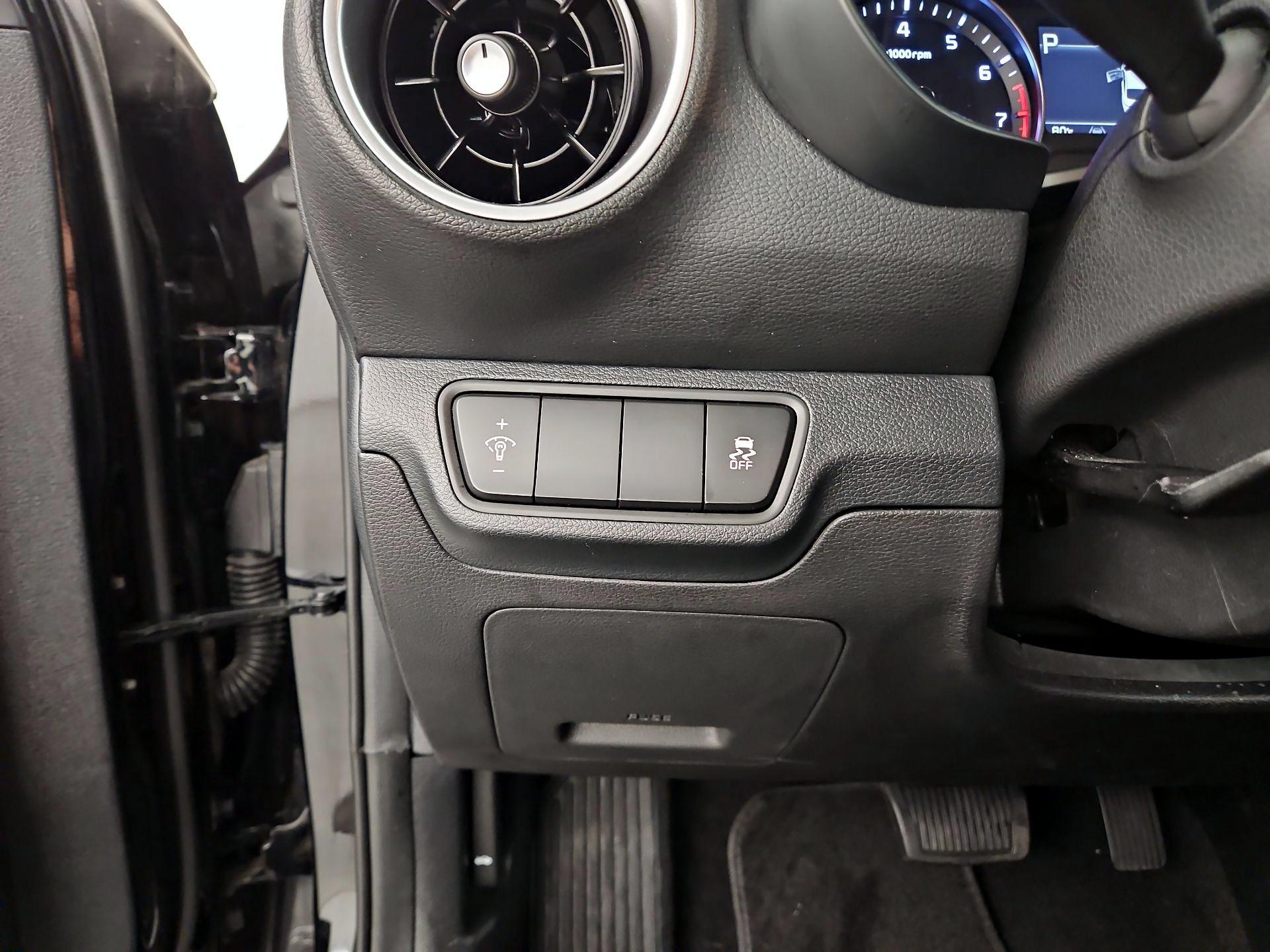 Thumbnail: 2024 Kia Forte - 13