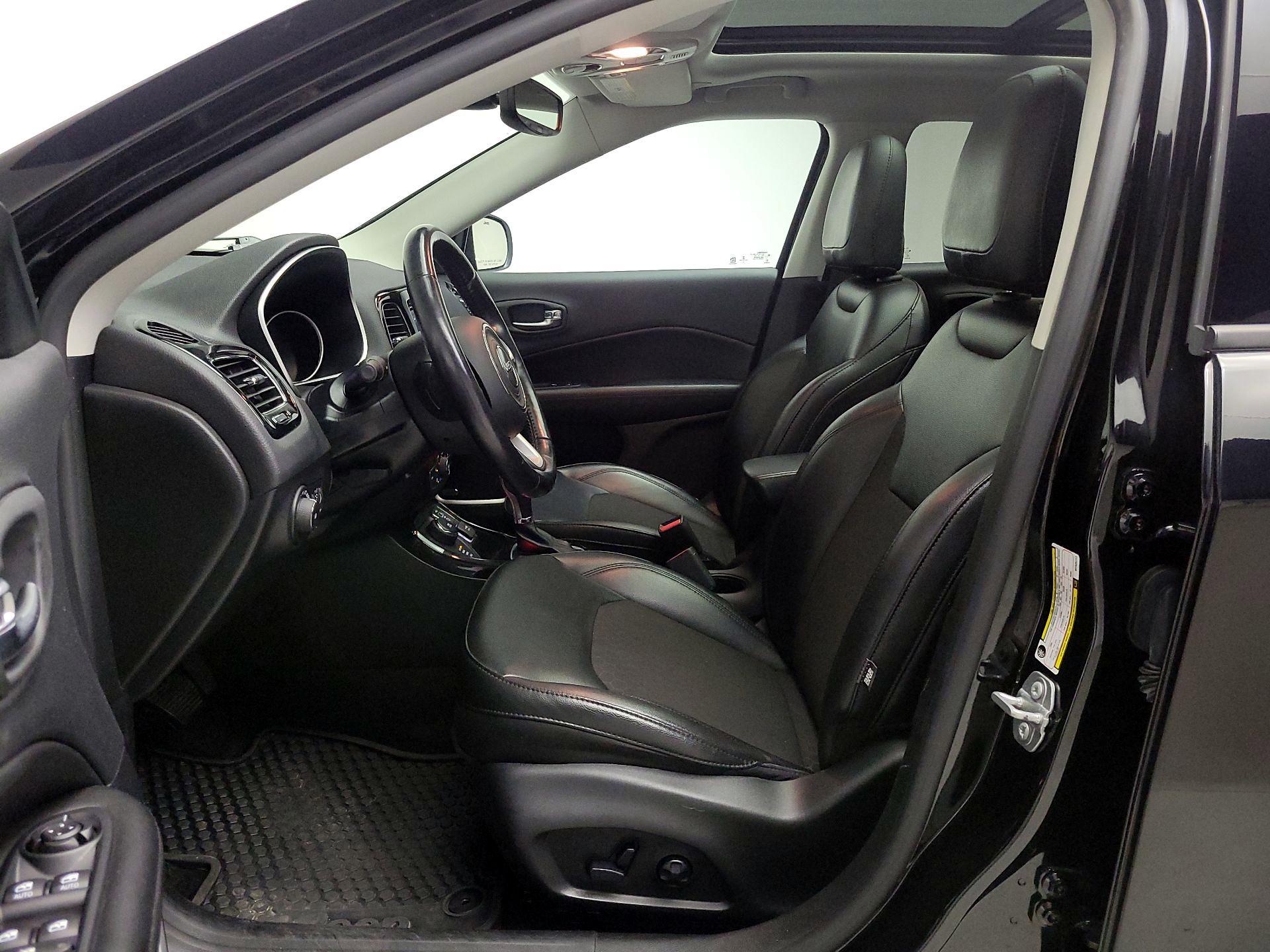 Thumbnail: 2021 Jeep Compass - 11