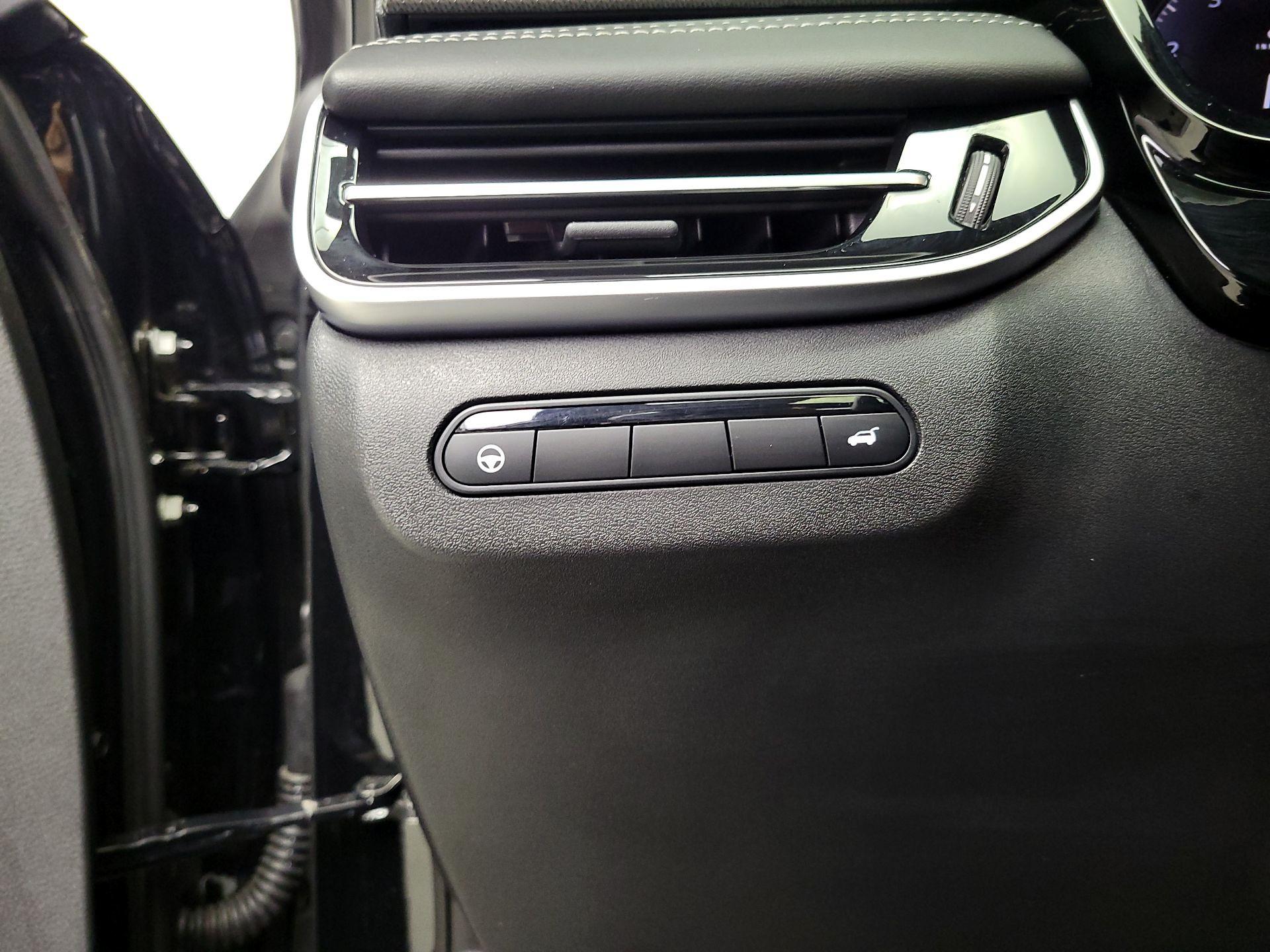 Thumbnail: 2023 INFINITI QX60 - 13