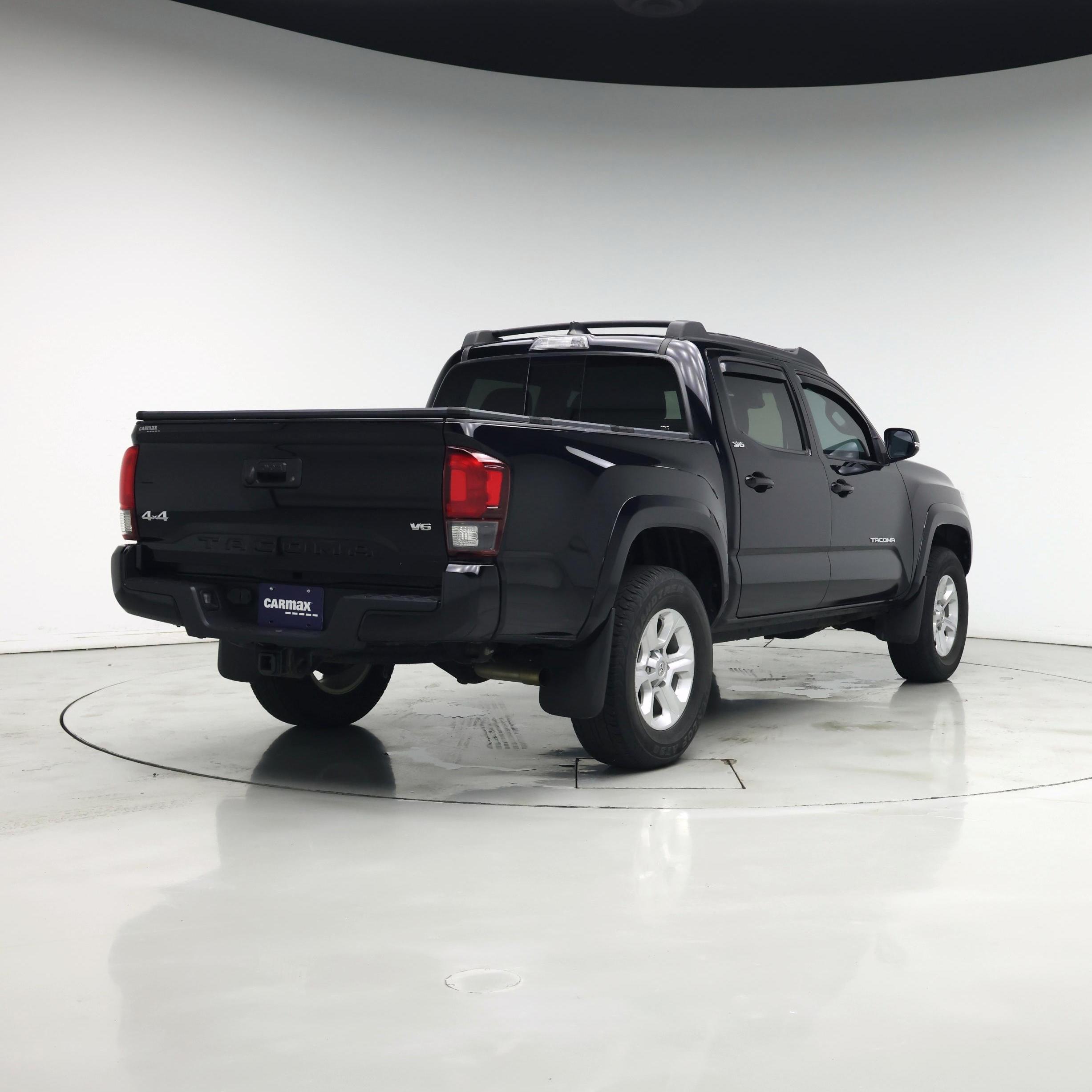Thumbnail: 2020 Toyota Tacoma - 8