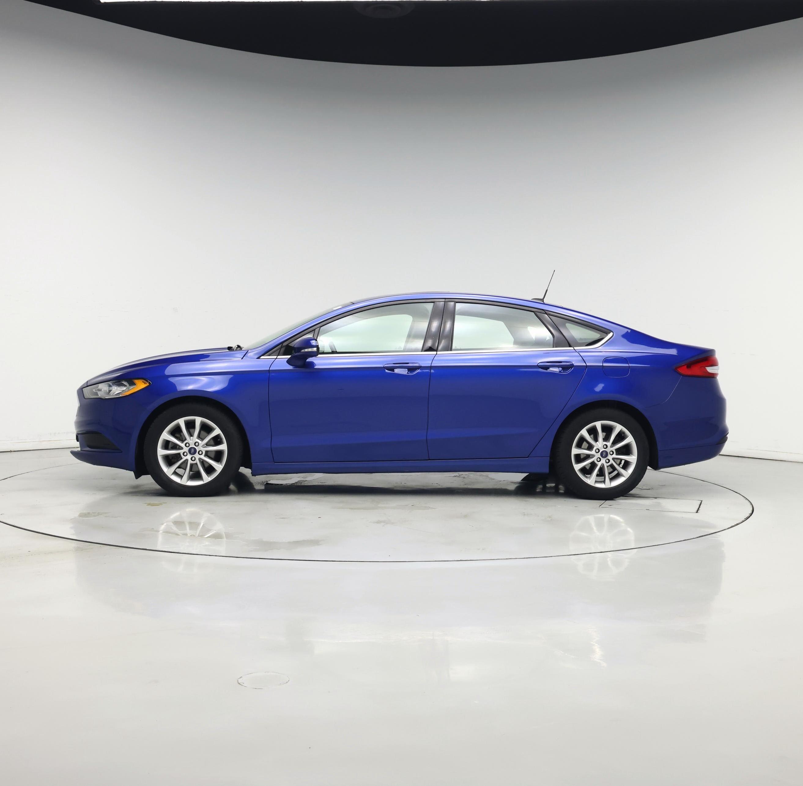 Thumbnail: 2017 Ford Fusion - 3